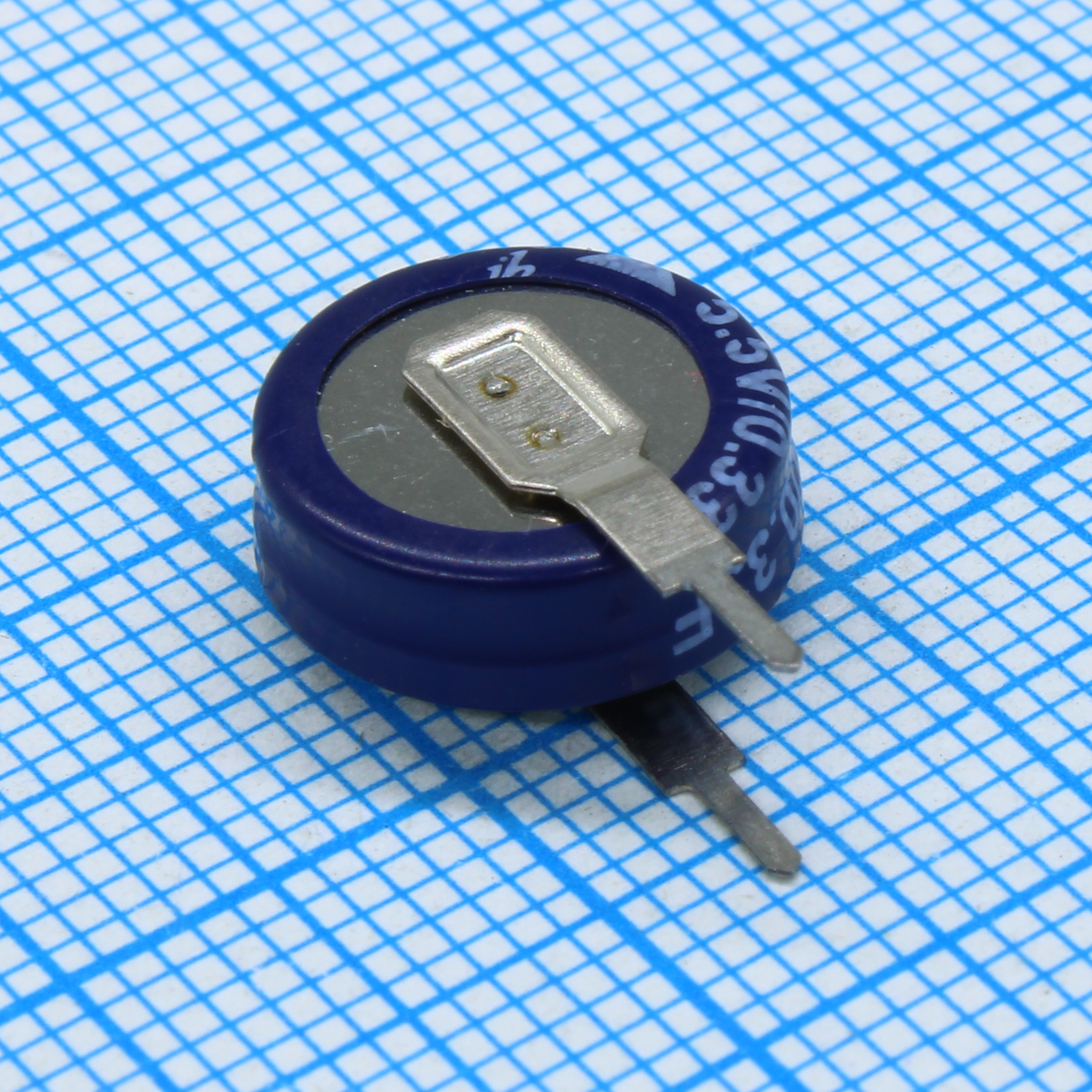 JGAV5R5D334Z047B - Ионистор стандартный мини 5,5V, 0,33F, -25...+70°C, 1000h, 11,5x12.3mm, вертикального исполнения