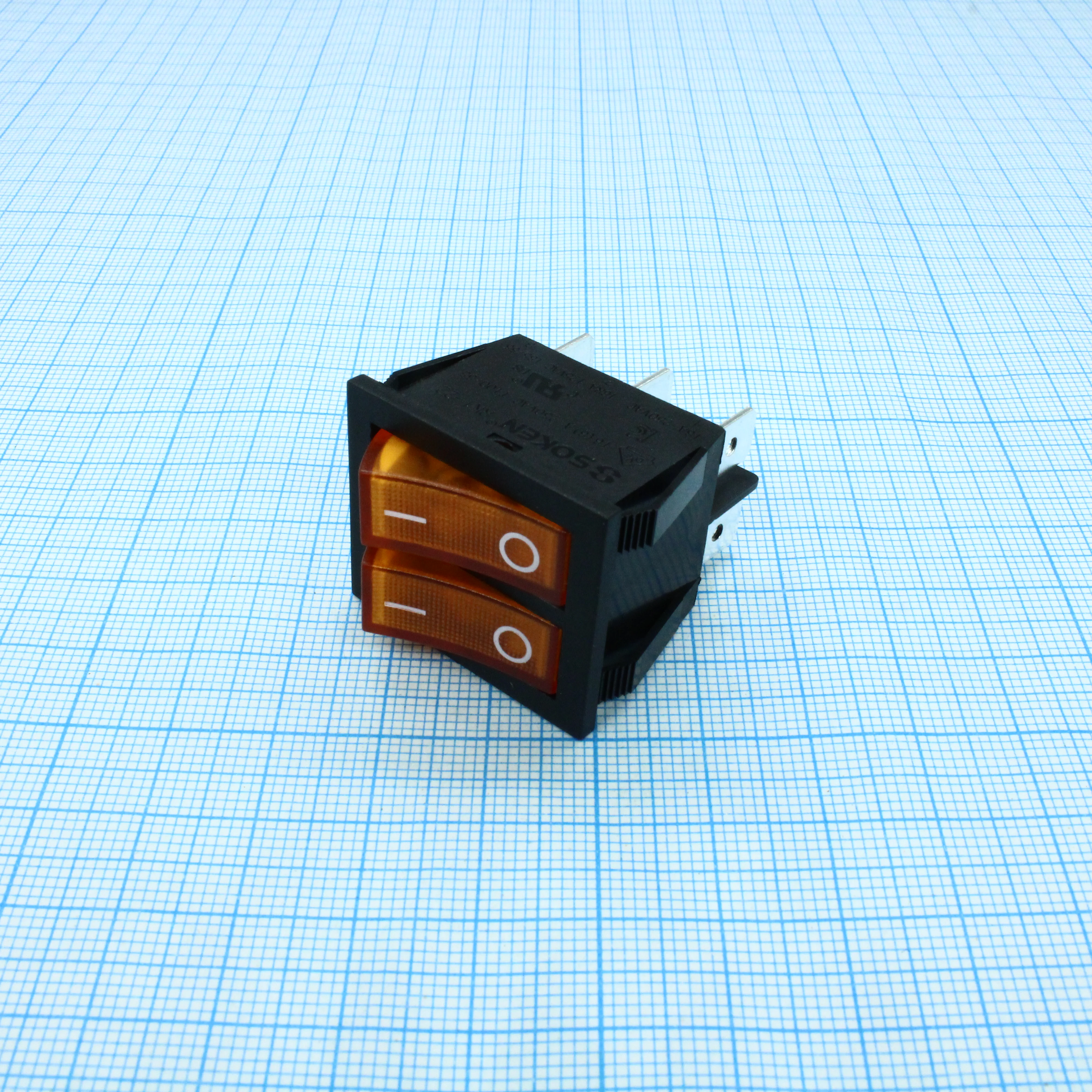 RK1-22 1X1X2N B/OR"0-" - Выключатель клавишный ON-OFF с подсветкой цвет корпуса (черный) цвет кнопки (оранжевый)