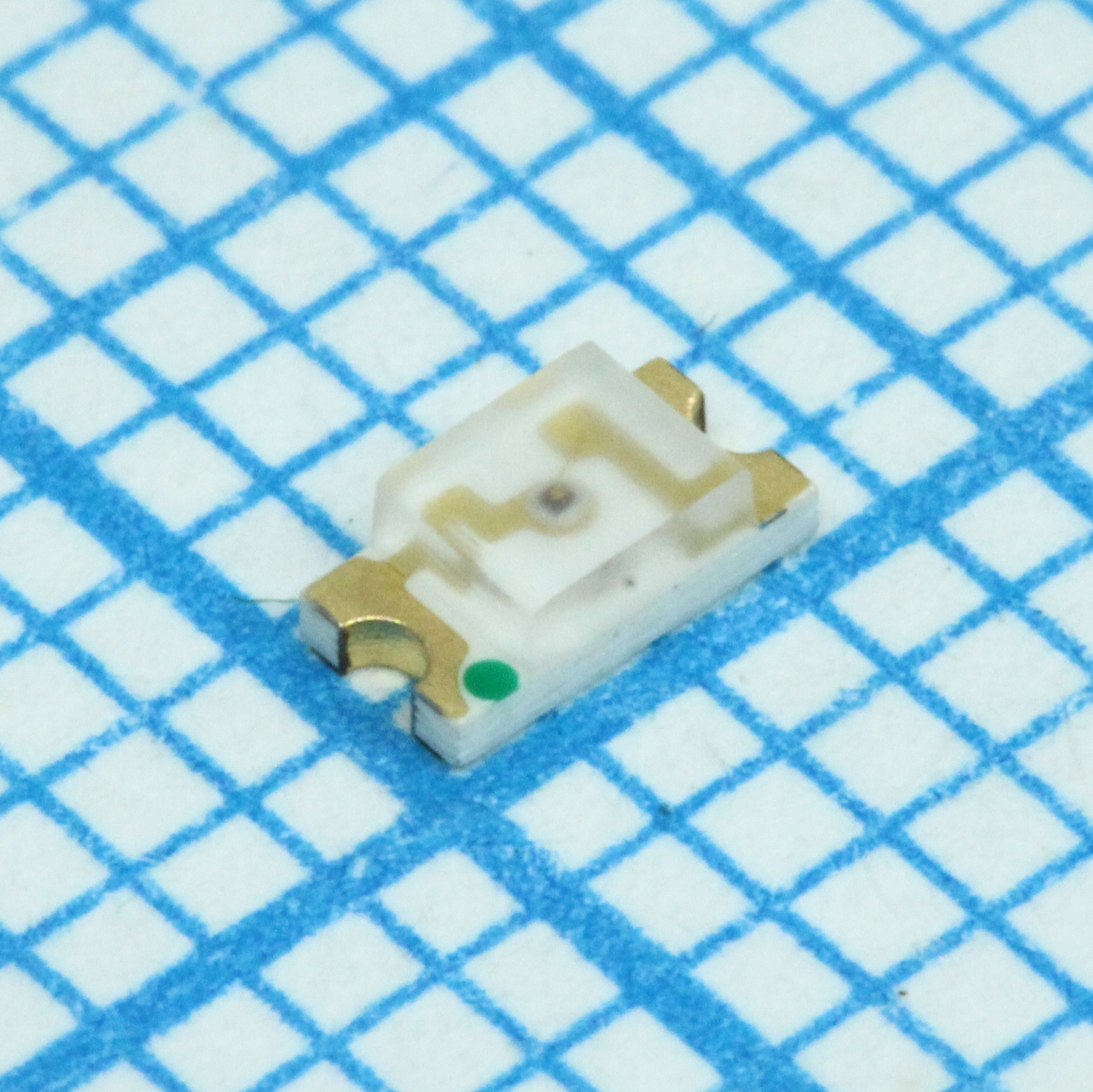 FYLS-1206UEC - Светодиод smd 3,2х1,6мм/красный/620нм/100мкд/прозрачный/140°