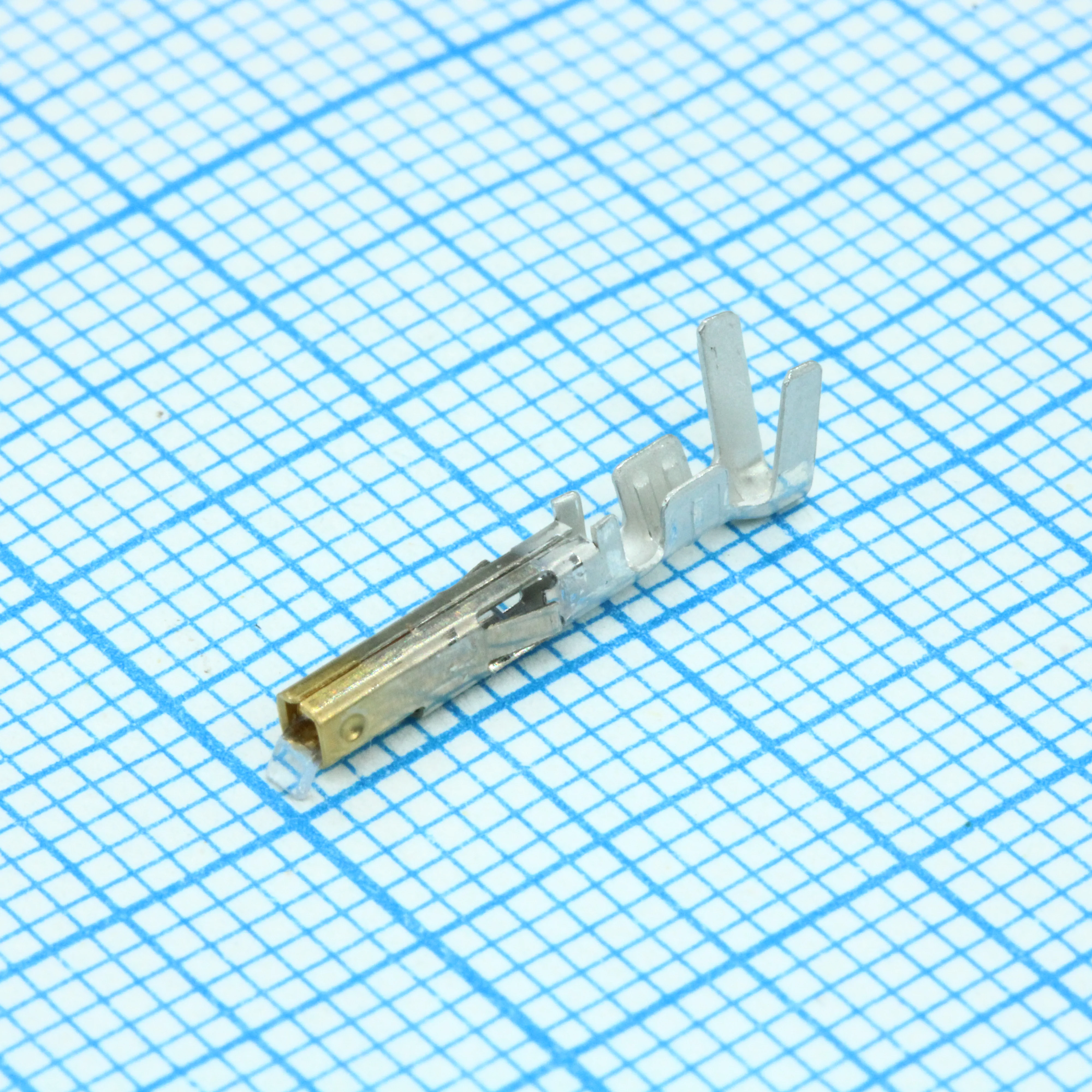39000182 - Контакт прямой под зажим на кабель розетка 18-24AWG серия Mini-Fitї пакет / серия 5556