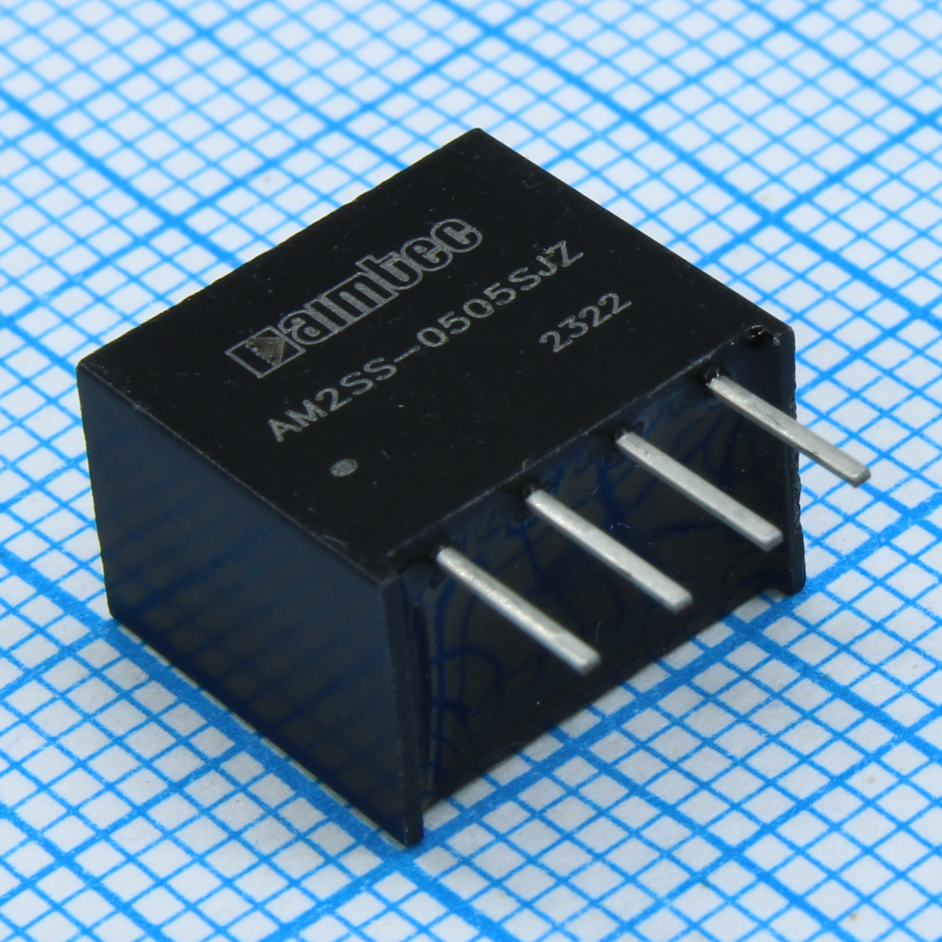 AM2SS-0505SJZ - DC/DC, 2Вт, вход 4.5…5.5В, выход 5В/0.04…0.4А, изоляция 1500В DC, КПД 81%, максимальная емкостная нагрузка не более 2400мкФ, SIP4, 11.6x7.55x10.16мм, -40…85°C, пластик