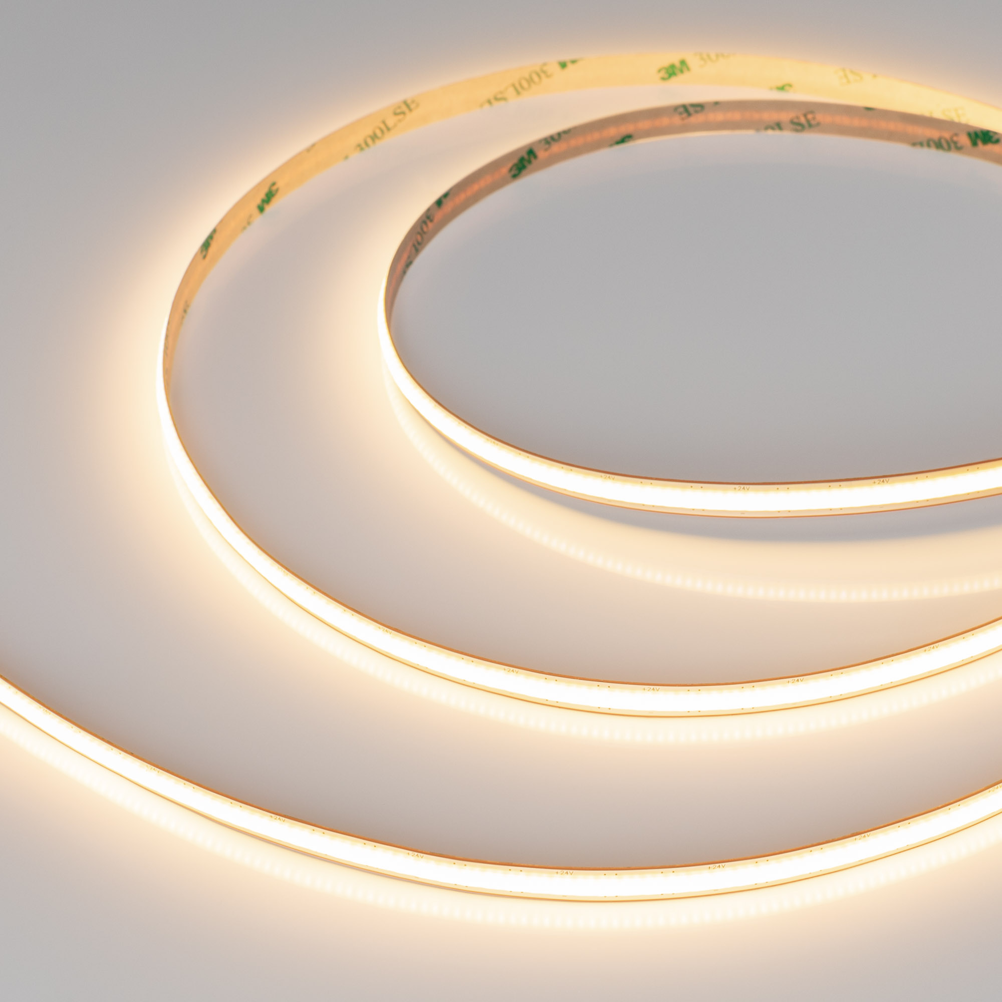 Лента COB-X528-8mm 24V Warm3000 (6 W/m, IP20, 5m, FreeCut) 046887 - Лента COB сплошной засветки без видимых светодиодов. Светодиоды CSP 528 шт/м (2640 шт на 5м). Цвет свечения ТЕПЛЫЙ 3000K, индекс цветопередачи CRI>90, угол 180°. Мощность 6 Вт/м (30 Вт на