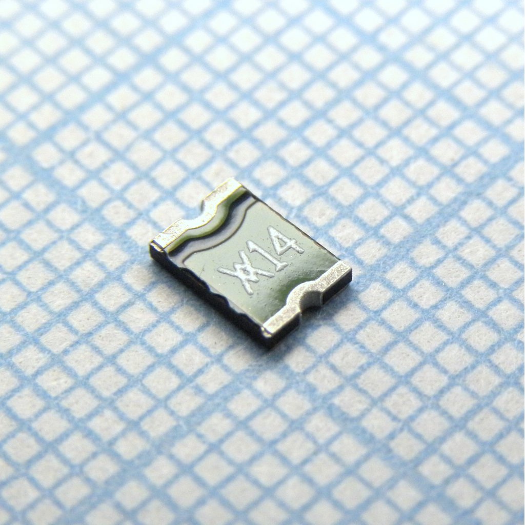 miniSMDC014F-2 - Самовосстанавливающийся предохранитель PTC 0.14A(hold) 0.28A(trip) 60VDC 10A 0.75W 0.008s 1.5Ohm SMD