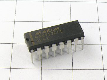 Микросхема MAX713CPE