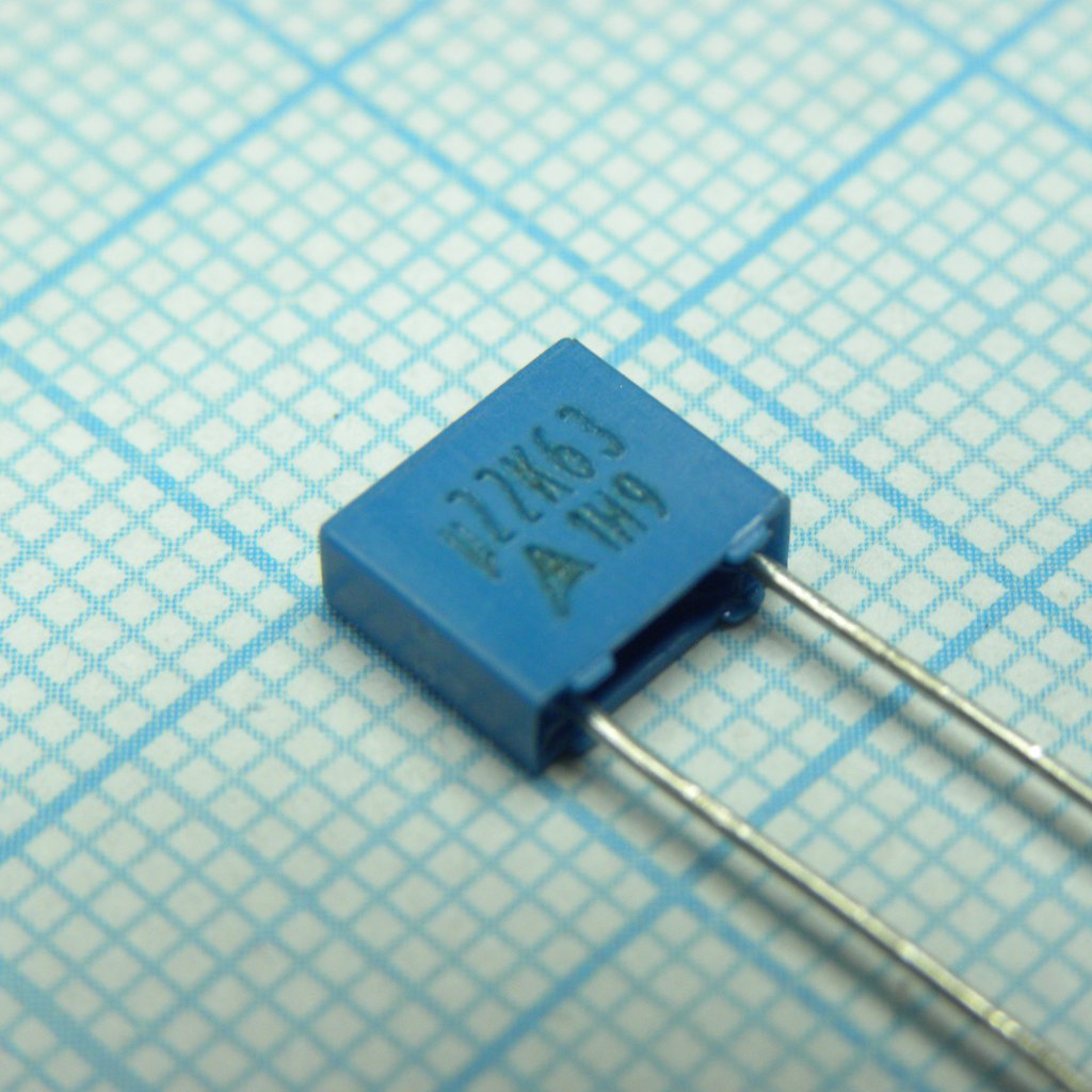 B32529C0224K - Конденсатор металлоплёночный полиэтилентерефталатный 0.22мкФ 63В ±10%