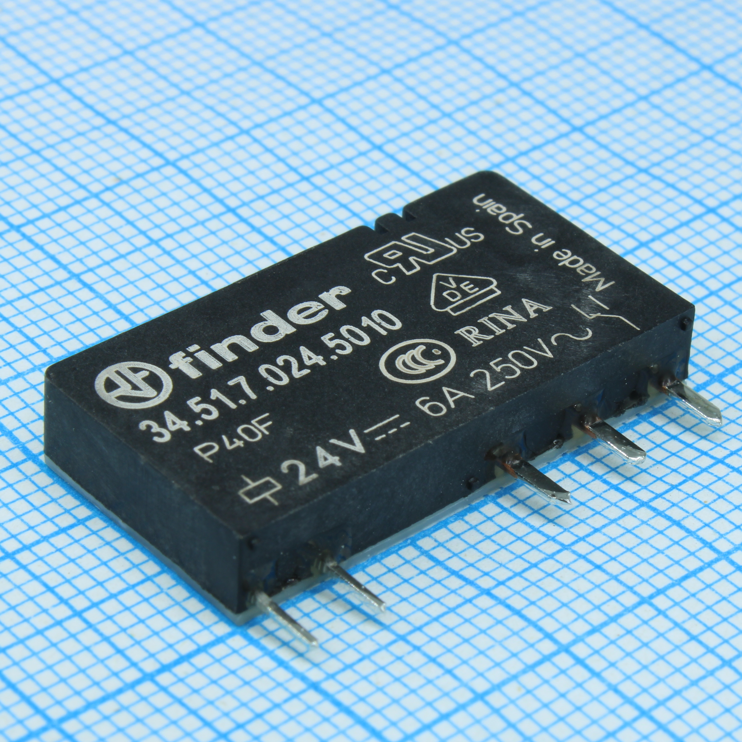34.51.7.024.5010 - Реле ультратонкое 6А одна группа на переключение катушка 24В
