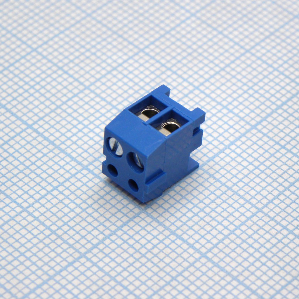 DG333K-3.5-02P-12-00A(H) - Винтовой клеммный блок с защитой провода, 2 контакта. Серия DG333K-3.5