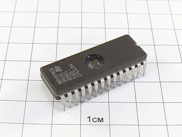 Микросхема M27C512-90F6
