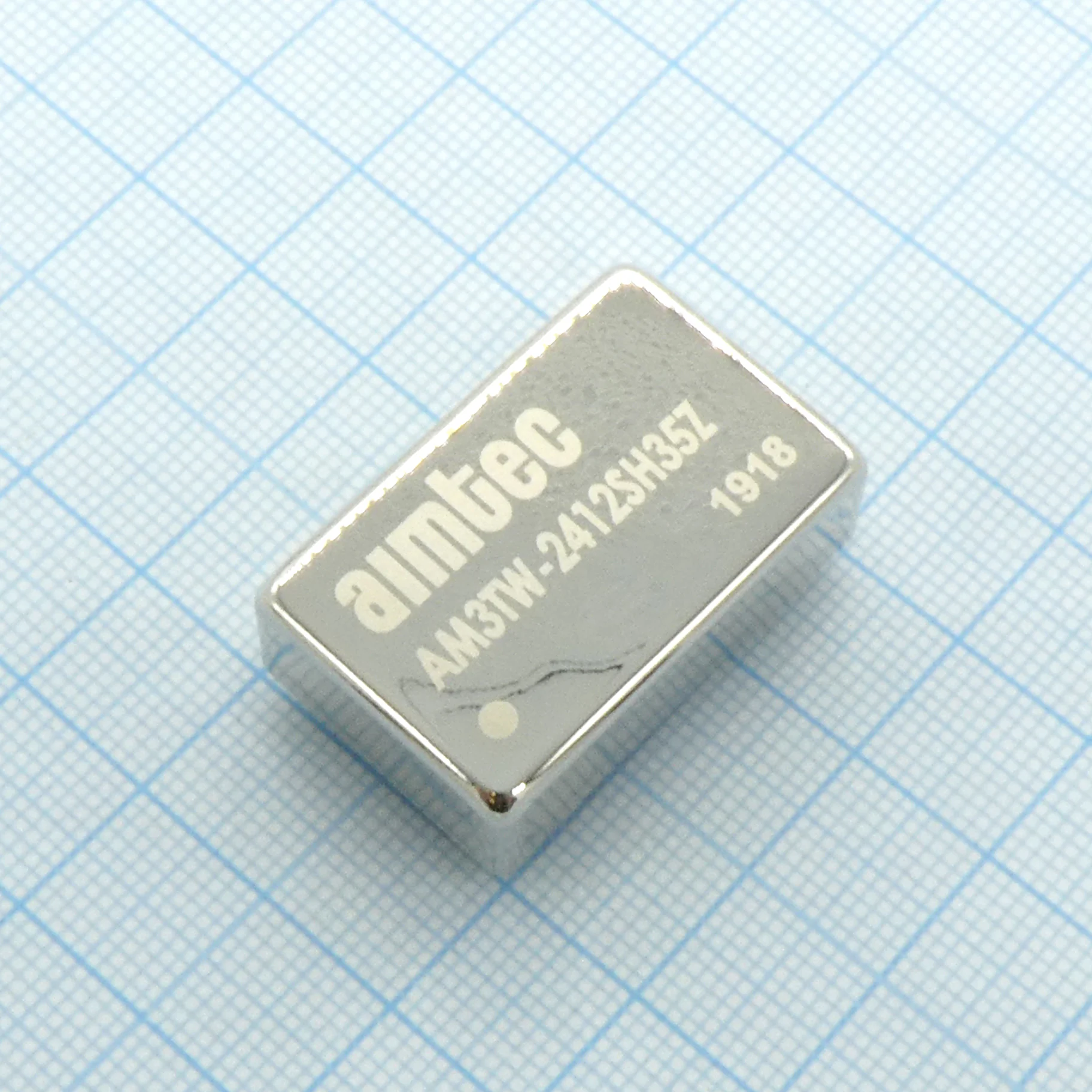 AM3TW-2412SH35Z - DC/DC, 3Вт, вход 9…36В, выход 12В/0.25А, изоляция 3500В DC, КПД 80%, максимальная емкостная нагрузка не более 68мкФ, DIP24, 31.75x20.32x10.16мм, -40…85°C, металл