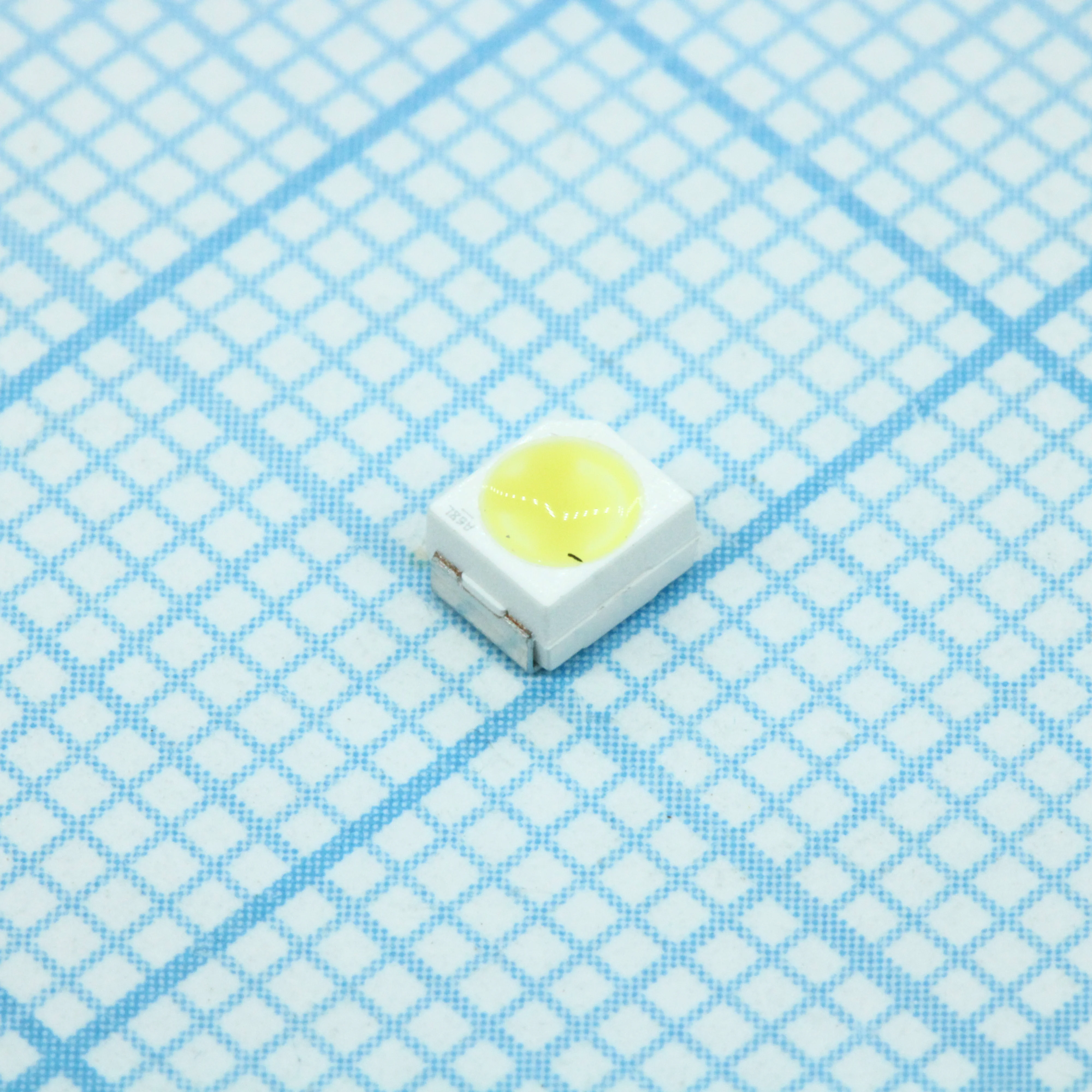 LWTTSD-U1V1-JKPL-4 - Светодиод smd 3,2х2,8мм/белый/450-900мкд 20mA/120°