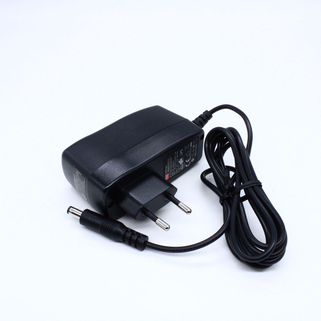 SGA60E24-P1J - AC-DC, 60Вт, сетевой адаптер, выход 24В/2.5А, вход 90...264В AC, 47...63 Гц, изоляция 4200B DC, 93.5x35x51.5мм, -20...+50C, выходной разъем 11, диам. 5.5х2.1мм