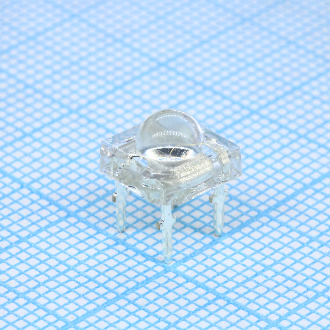 BL-FL7615URC - Светодиод "Пиранья" красный  80" 3000мКд 660нМ (Ultra Red)