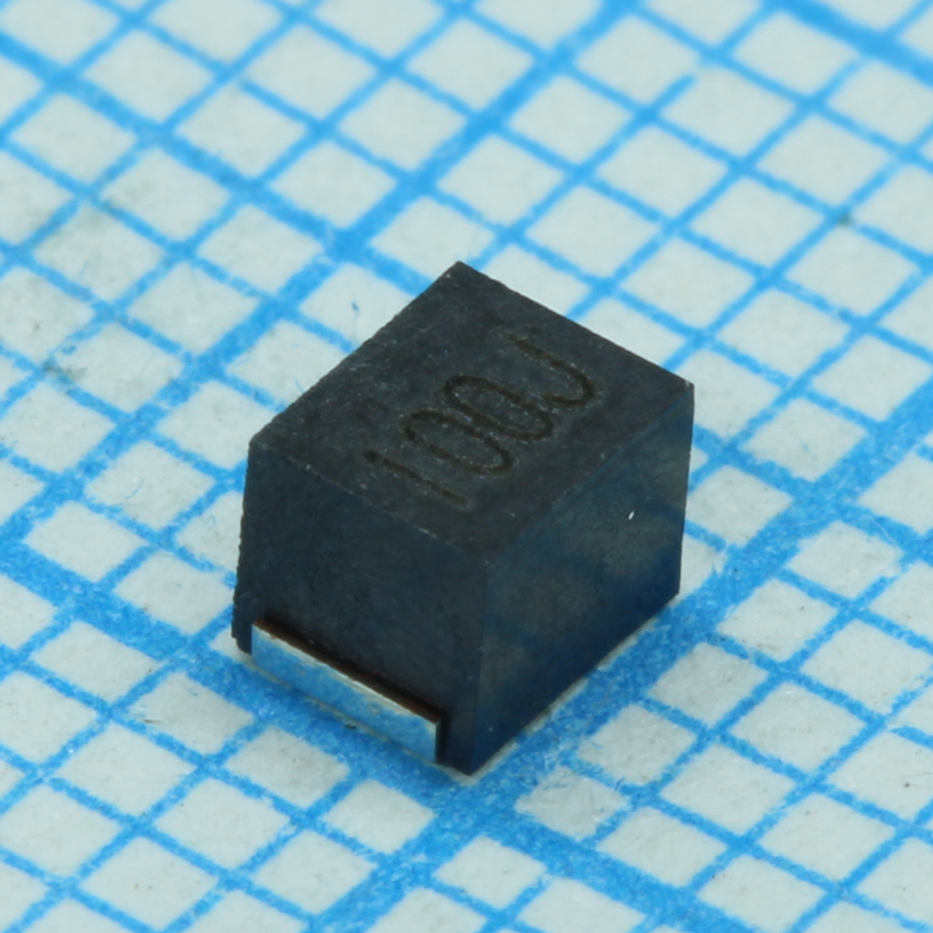 AISM1210-100K-0.18A - Проволочная SMD индуктивность на ферритовом сердечнике 1МГц 10мкГн ±10% 180мА RDC 1.6Ом 27Q