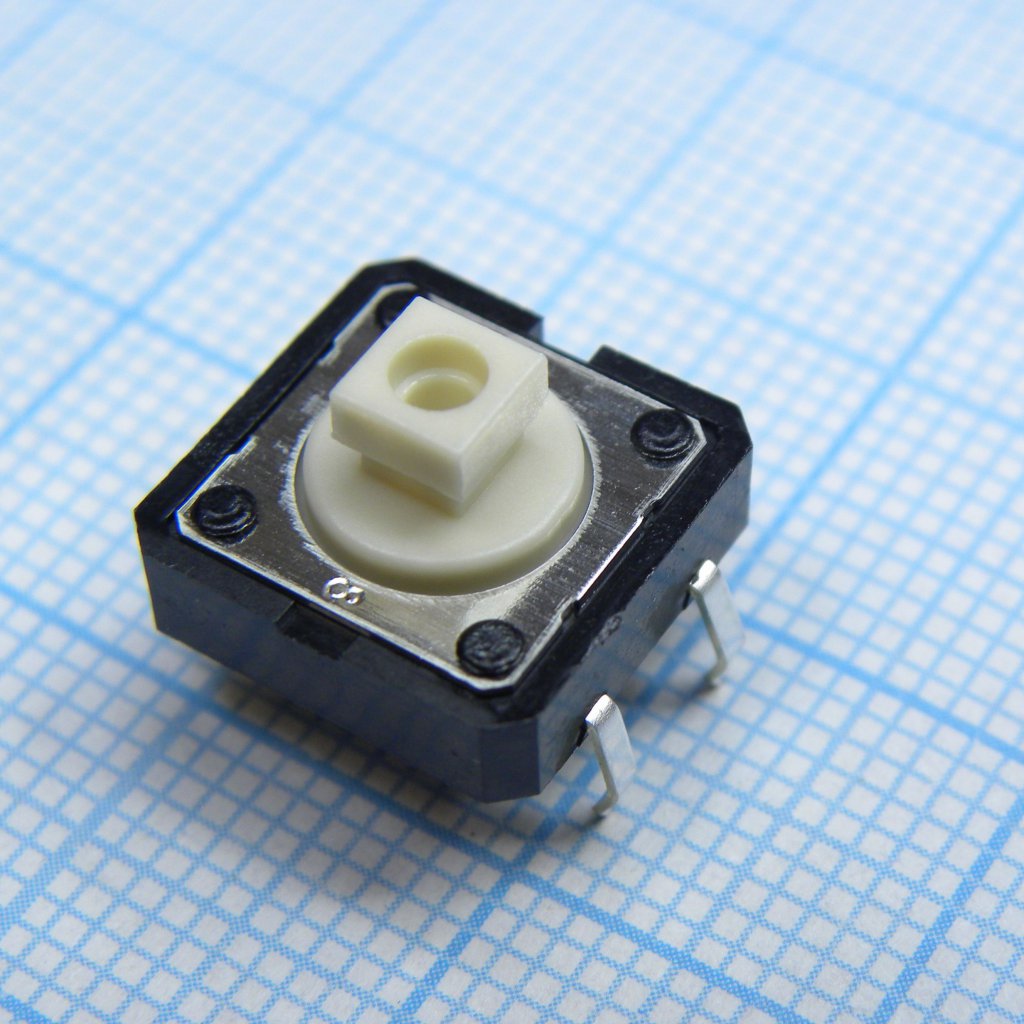 B3F4050 - Кнопка тактильная 12х12 h=7.3мм (3.5мм+толкатель 3.8мм) 1.27N(130гр)  0.05A 24В
