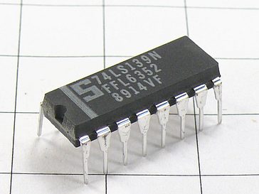 Микросхема 74LS139N