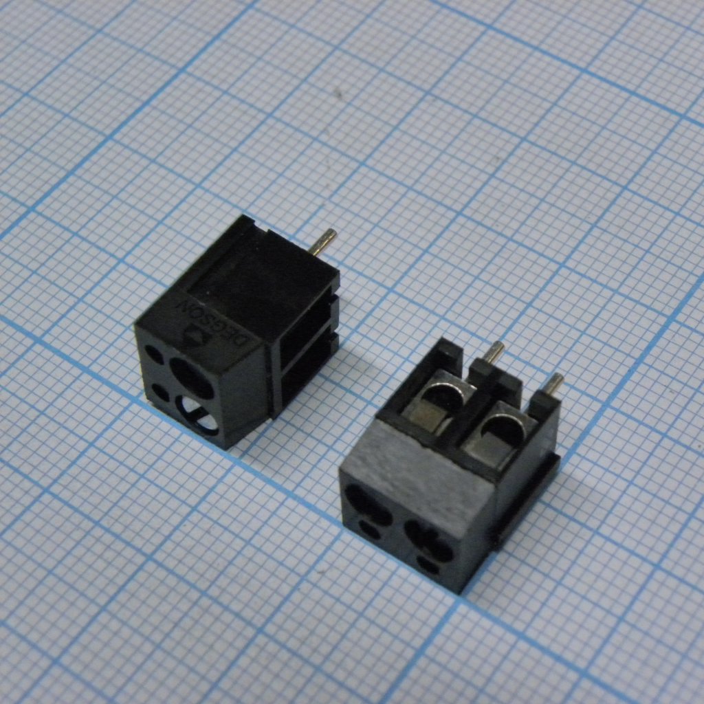 DG300-5.0-02P-13-00A(H) - Винтовой клеммный блок с защитой провода, 2 контакта. Серия DG300-5.0