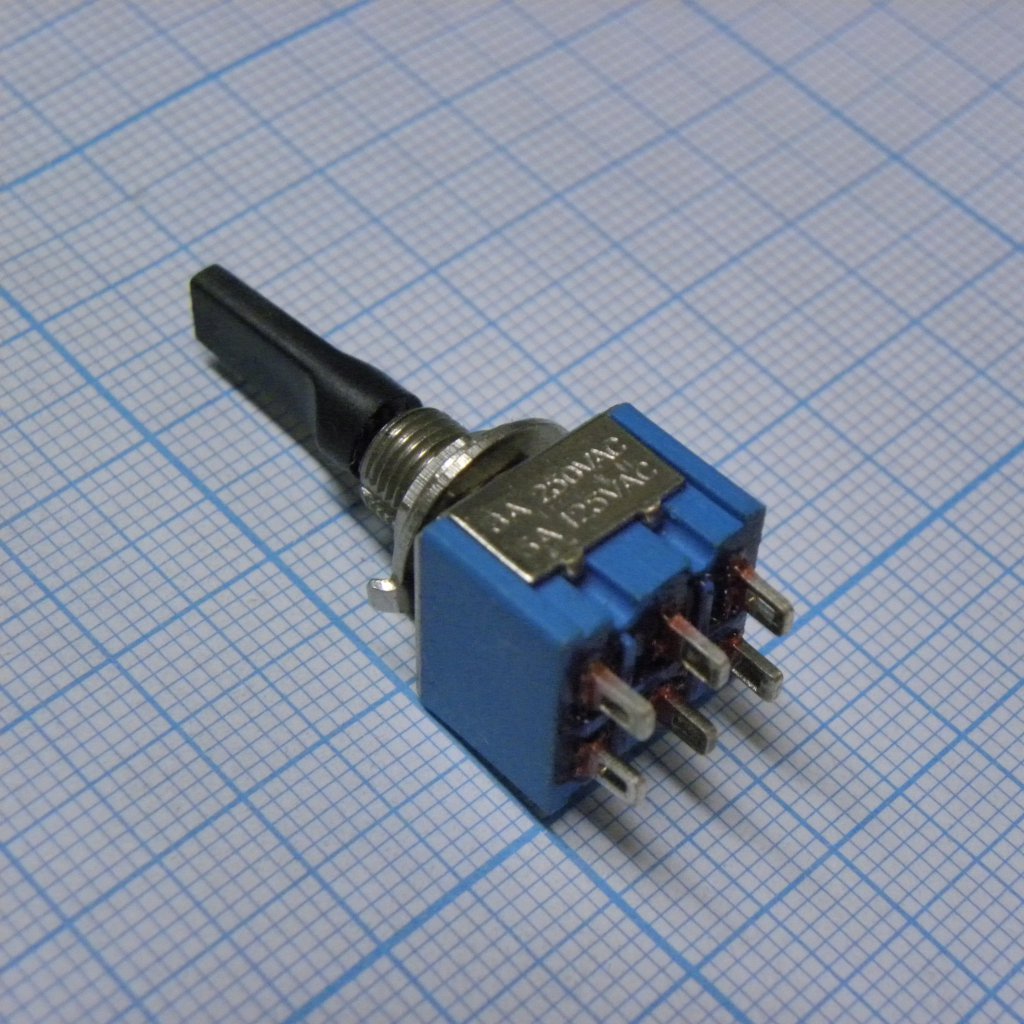 MTS-213 E-1 - тумблер ON-OFF-(ON) 2 группы контактов 3А 250В ручка - пластик