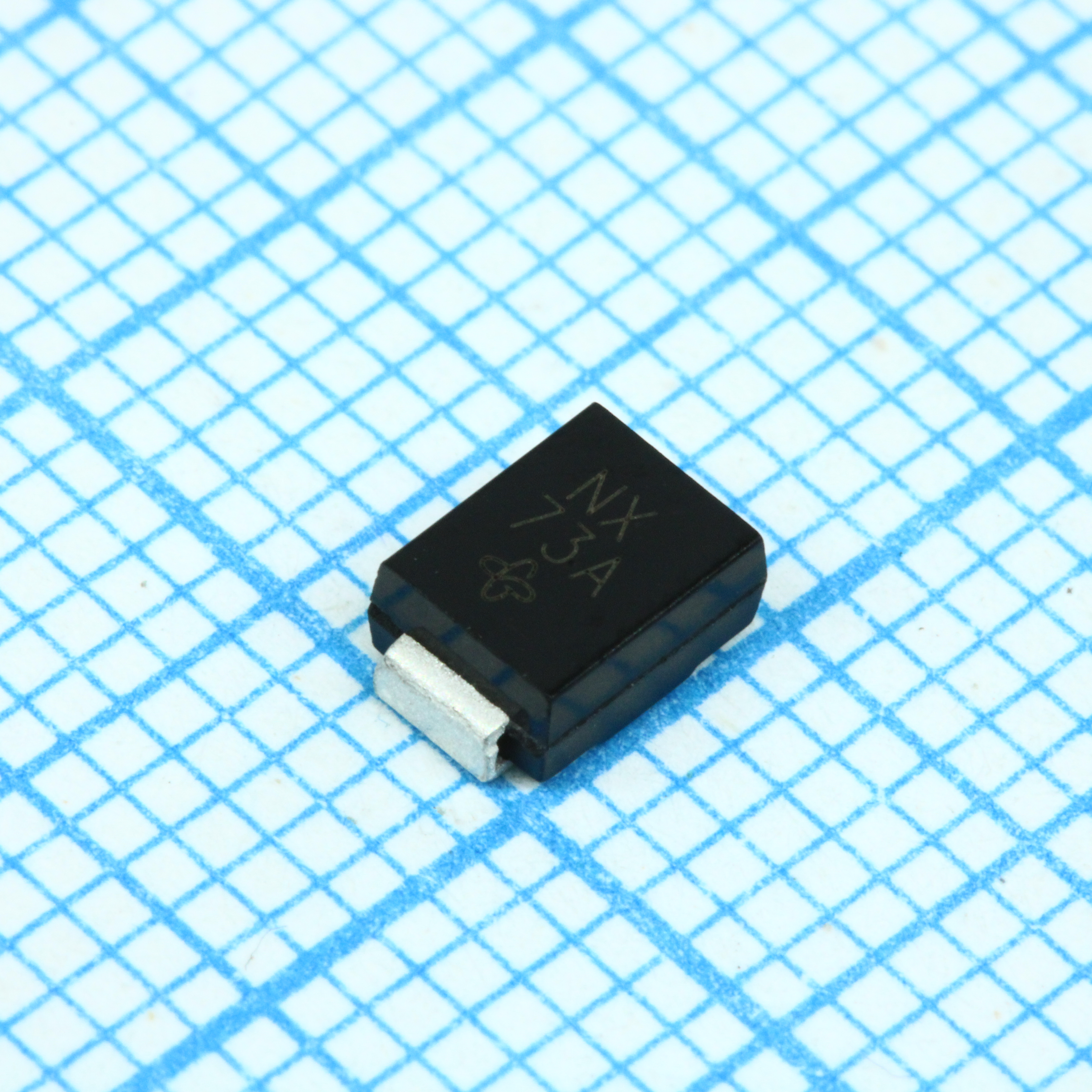 SMBJ90CA-E3/52 - Диод защитный от перенапряжения - TVS (супрессор) 90В включение 146В ограничение SMB