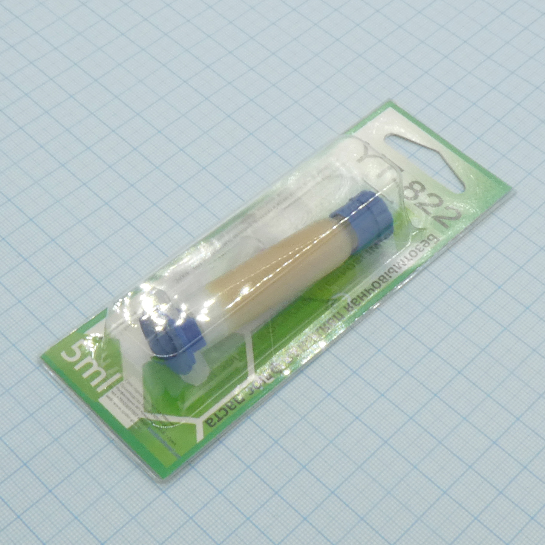 ФЛЮС-паста YT-822, безотмывочная - Изготовлена из средней активности пастообразного канифольного флюса. Содержит канифоль высокой очистки и полимерные добавки.