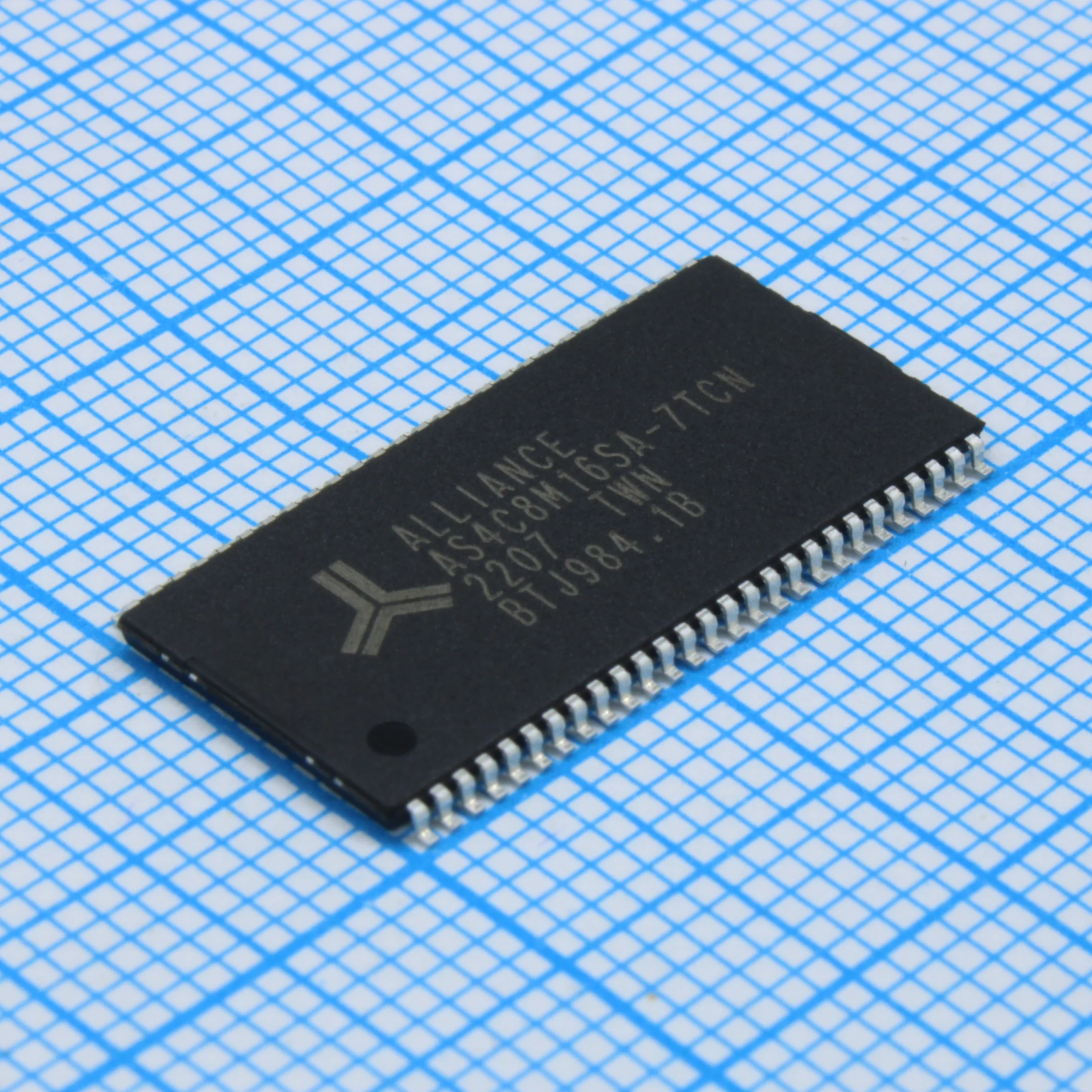AS4C8M16SA-7TCNTR - Динамическое ОЗУ AS4C8x серия 128 Мбит (8 МБ x 16) 3.6 В 143 МГц синхронное - TSOP-54