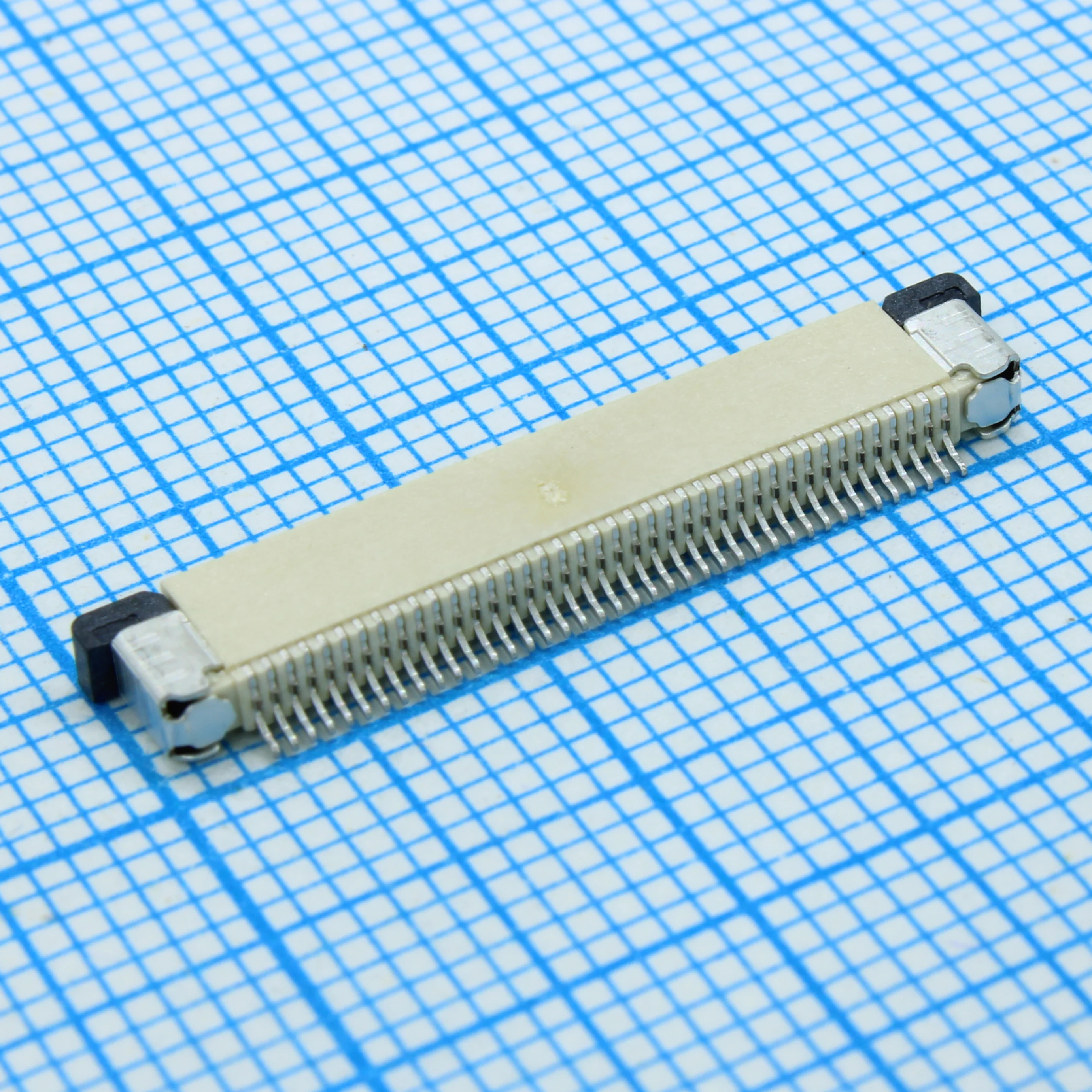L-KLS1-1242E-2.0-40-T-U-R - Разъем для плоского шлейфа 40 контактов шаг 0.5мм высота 2.0мм