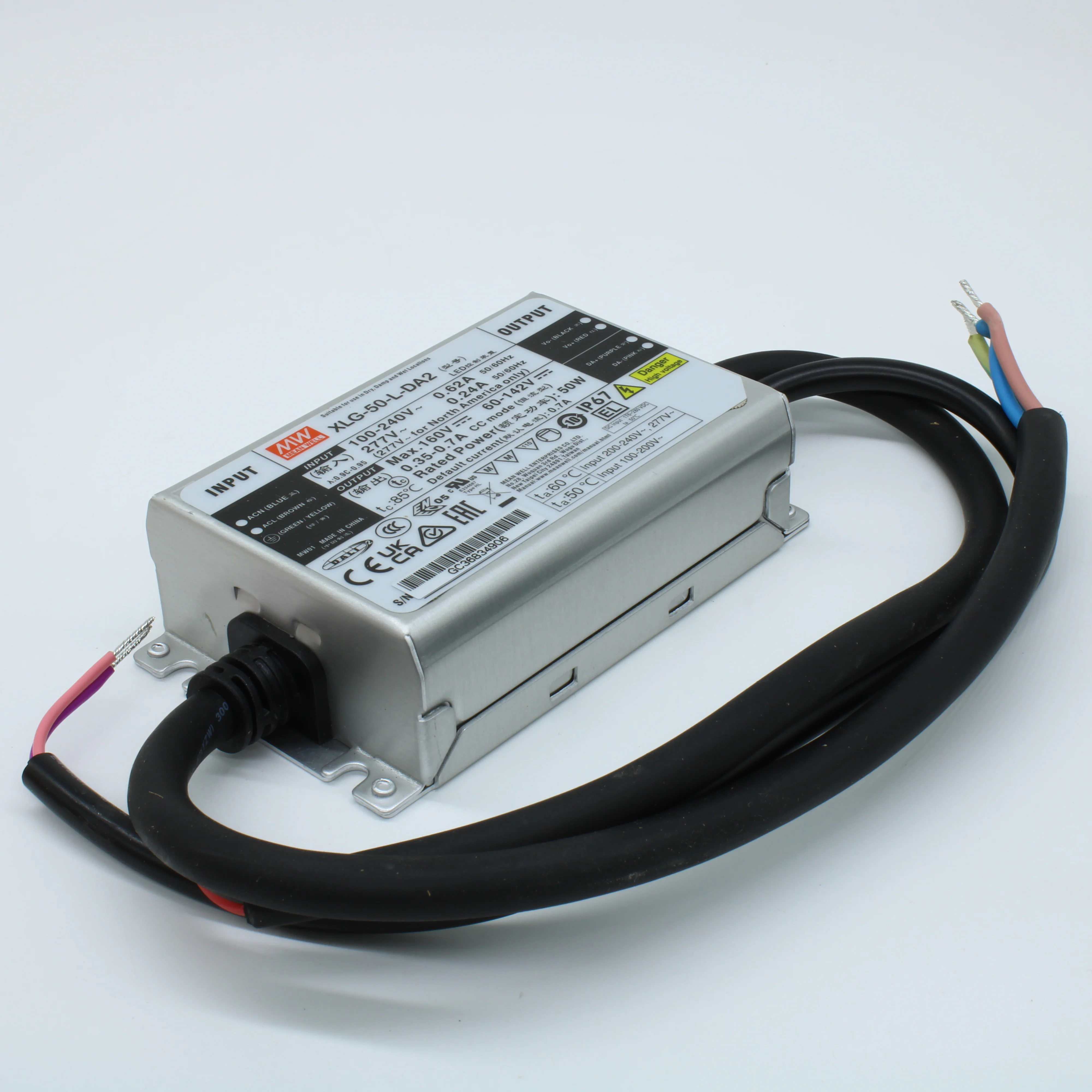 XLG-50-L-DA2 - AC-DC, 50Вт, вход 90…305В AC, 47…63Гц/127…431В DC, выход 60…142В/700мА, рег. вых 300…700мА, изоляция 3750В AC, в корпусе 105х63х30мм, -40…+85°С, DALI-2 димминг
