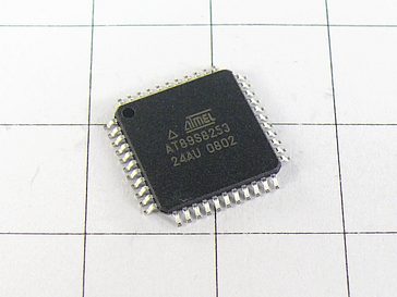 Микросхема AT89S8253-24AU