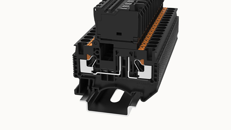 Клемма пред. со светодиод. DS4-HE-LD60-01P-11 - Предохранительная клемма, со светодиодом LED 60V, тип фиксации провода: Push-in, номинальное сечение: 4 мм кв., 6,3A, 60V, ширина: 6,2 мм, цвет: черный, тип монтажа: DIN35