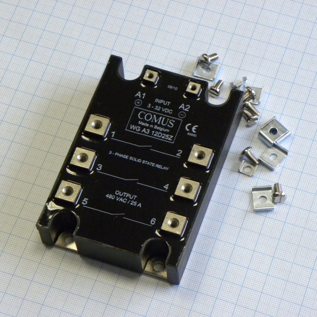 WGA3-12D25Z - Реле твердотельное для коммутации переменного тока трехфазное 480В 25А, вход 3-32В DC 25мА, изоляция 4кВ, схема перехода через ноль, нормально открытое, встроенная снабберная цепь, -20...+80°C