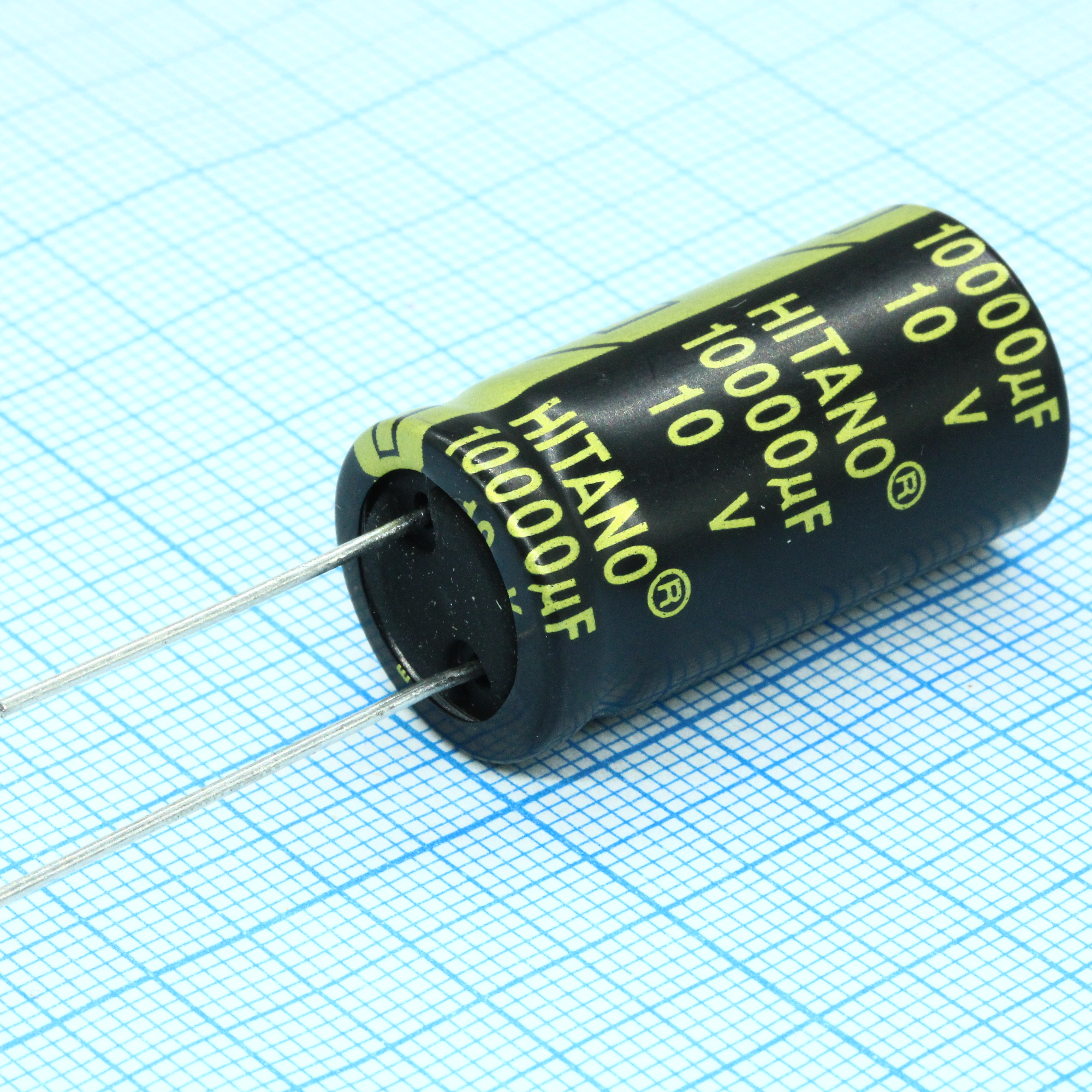 EXR103M10B - Конденсатор алюминиевый электролитический 10000мкФ 10В ±20% (16 X 31.5мм) радиальный 7.5мм 0.018Ом 2400мА 5000час 105°С россыпь