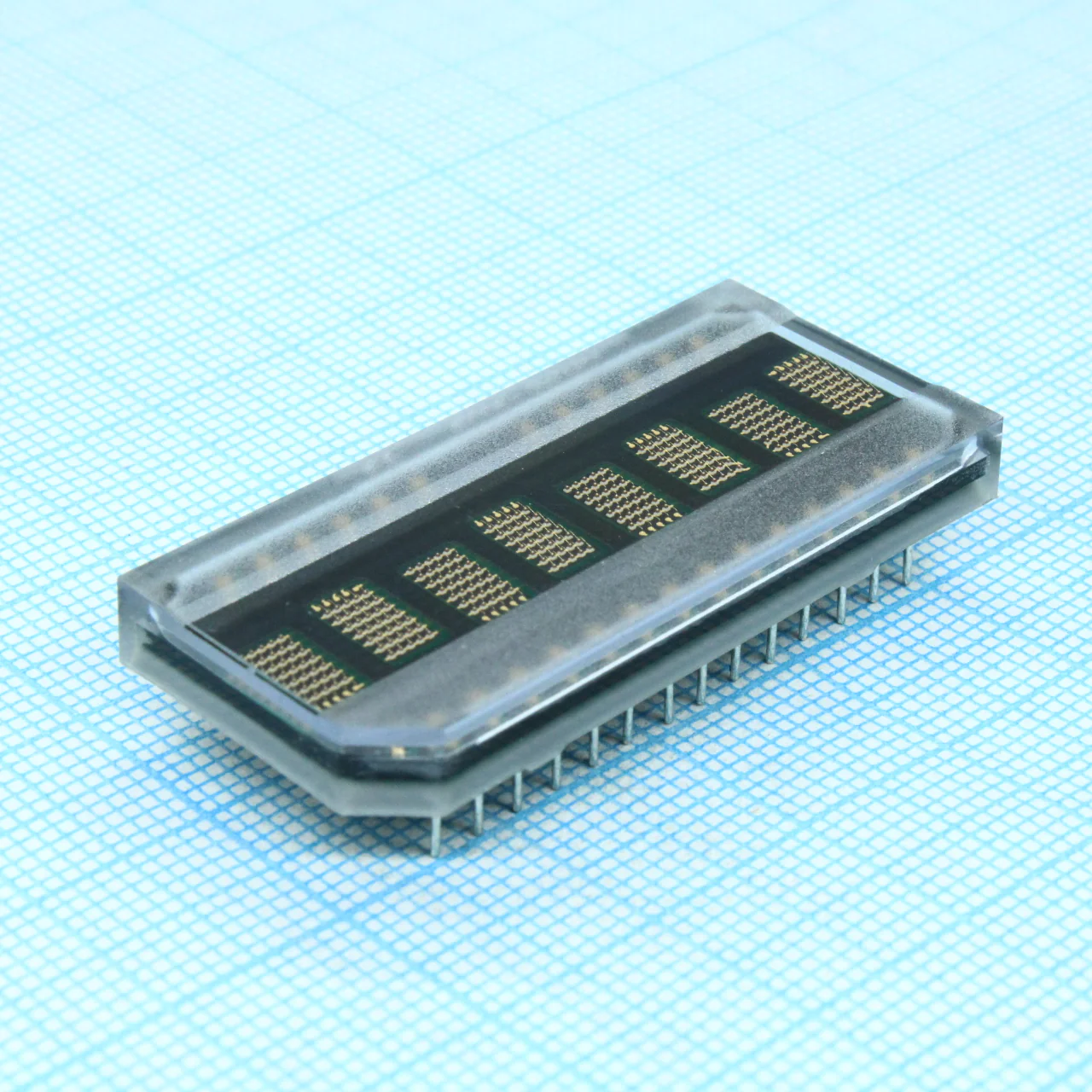 HDSP-2113 - Восьмисимвольный светодиодный индикатор (5х7 точек), высота символа 4.57мм (0.2"), зеленый