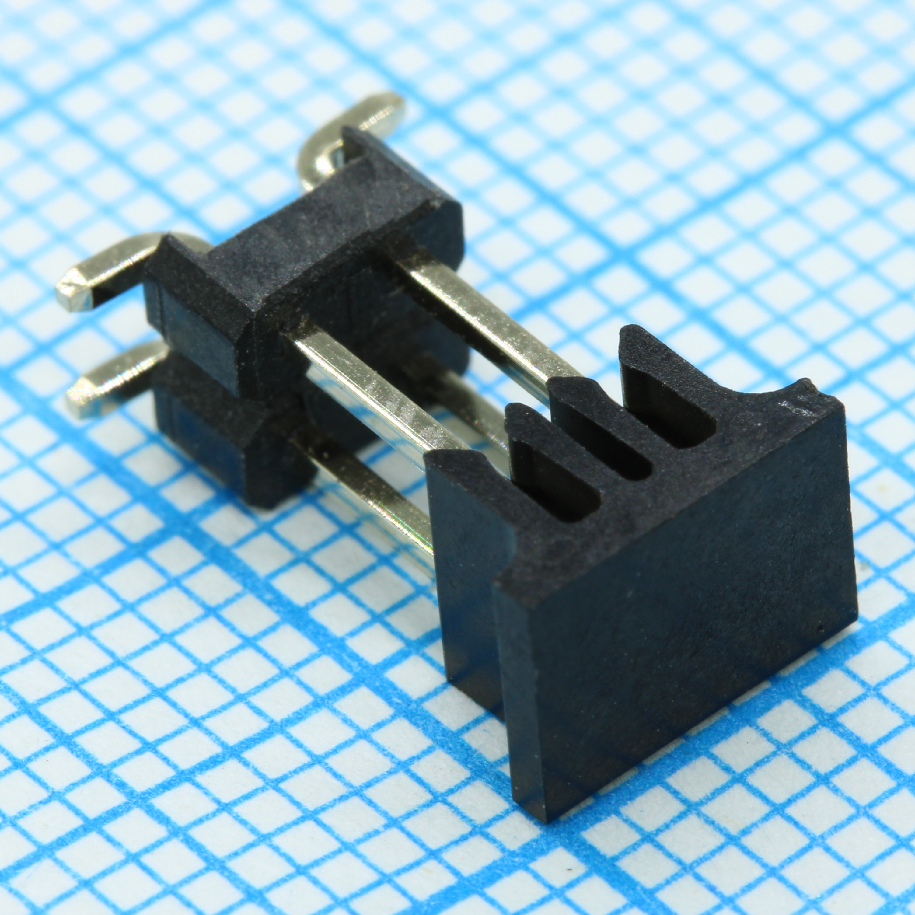 DS1022-2X2MF13SR-B - Соединитель штыревой, вилка на плату двухрядная угловая 4pin(2x2), шаг 2.54мм