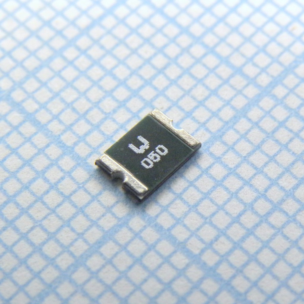 LP-MSM050-2 - Самовосстанавливающийся предохранитель PTC 0.5A(hold) 1A(trip) 15V 40A 1W 0.15s 0.15Ohm SMD Solder Pad 1812 T/R