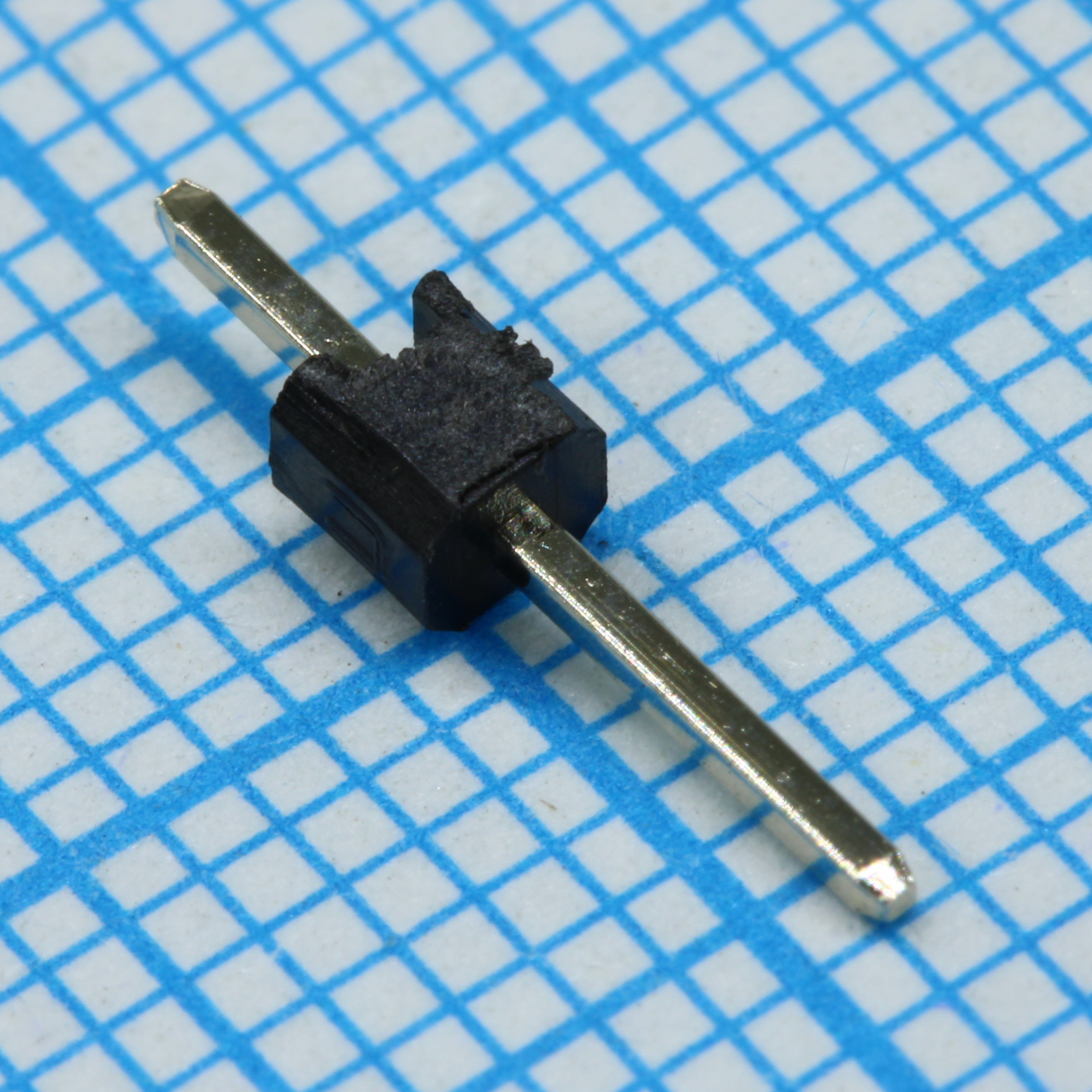 DS1021-1X1SF11-B - Соединитель штыревой, вилка на плату однорядная прямая 1pin(1x1), шаг 2.54мм