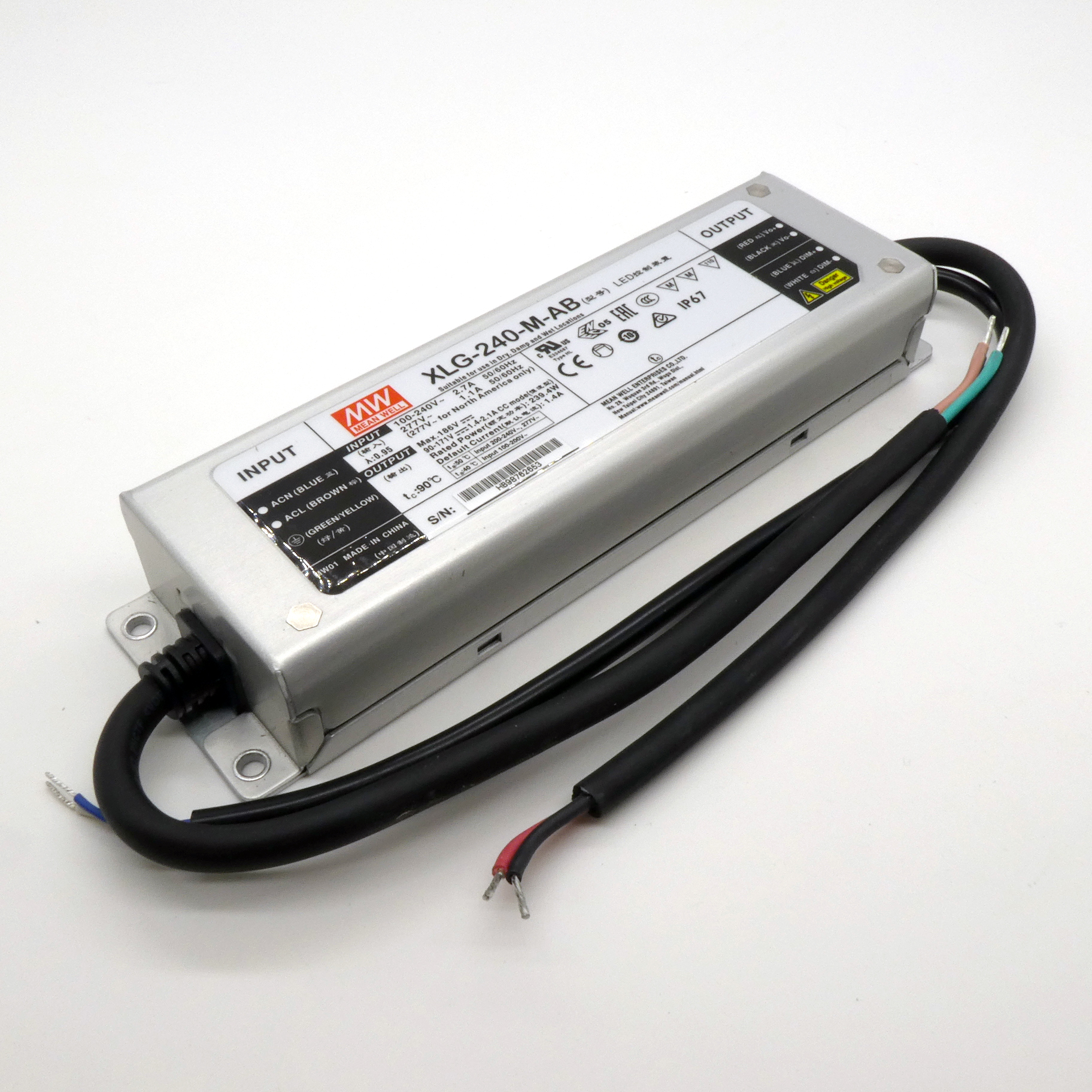 XLG-240-M-AB - AC-DC, 239.4Вт, стабилизатор тока, IP67, вход 100…305В AC, 47…63Гц, ККМ, выход 1400…2100мА/90…171В (режим пост. мощности), изоляция 3750В AC, в кожухе 219х63х35.5мм, -40…+90°С (корпус), встр. потенциометр, димминг 3 в 1