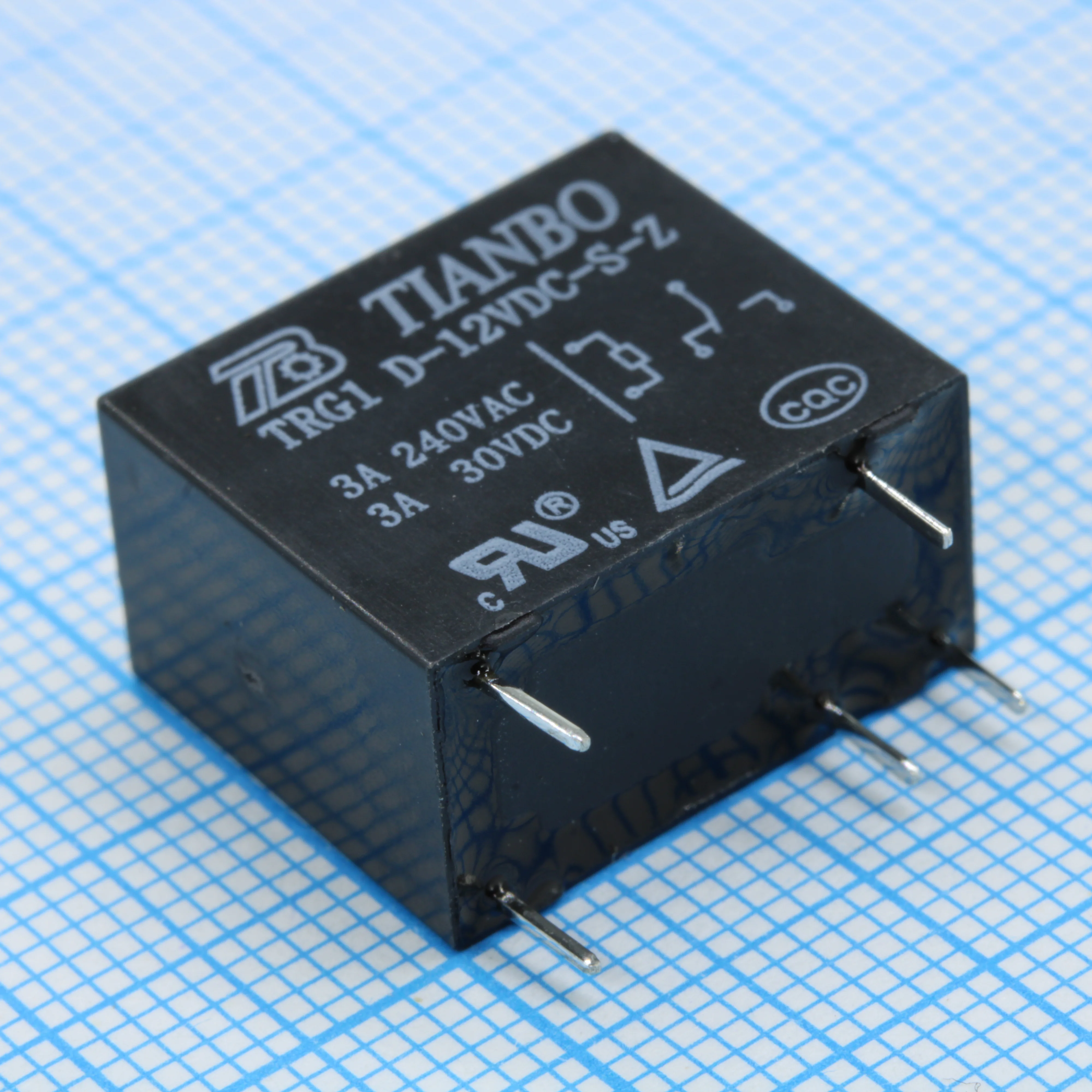 TRG1-D-12VDC-S-Z - Реле силовое 3А одна группа на переключение катушка 12В 0.45Вт