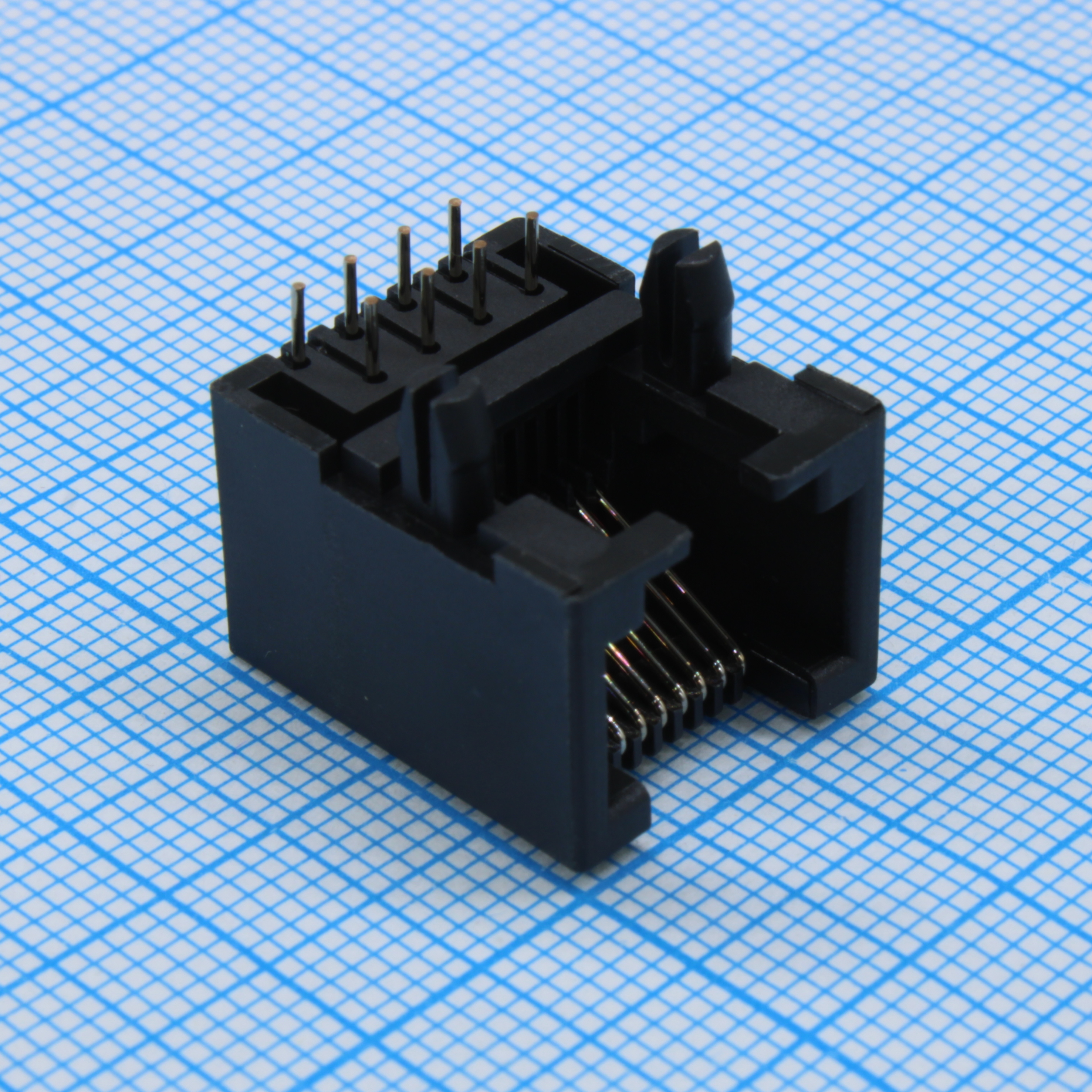 L-KLS12-138-8P8C-1-01 - Розетка 8P8C (RJ45) угловая монтаж в отверстие