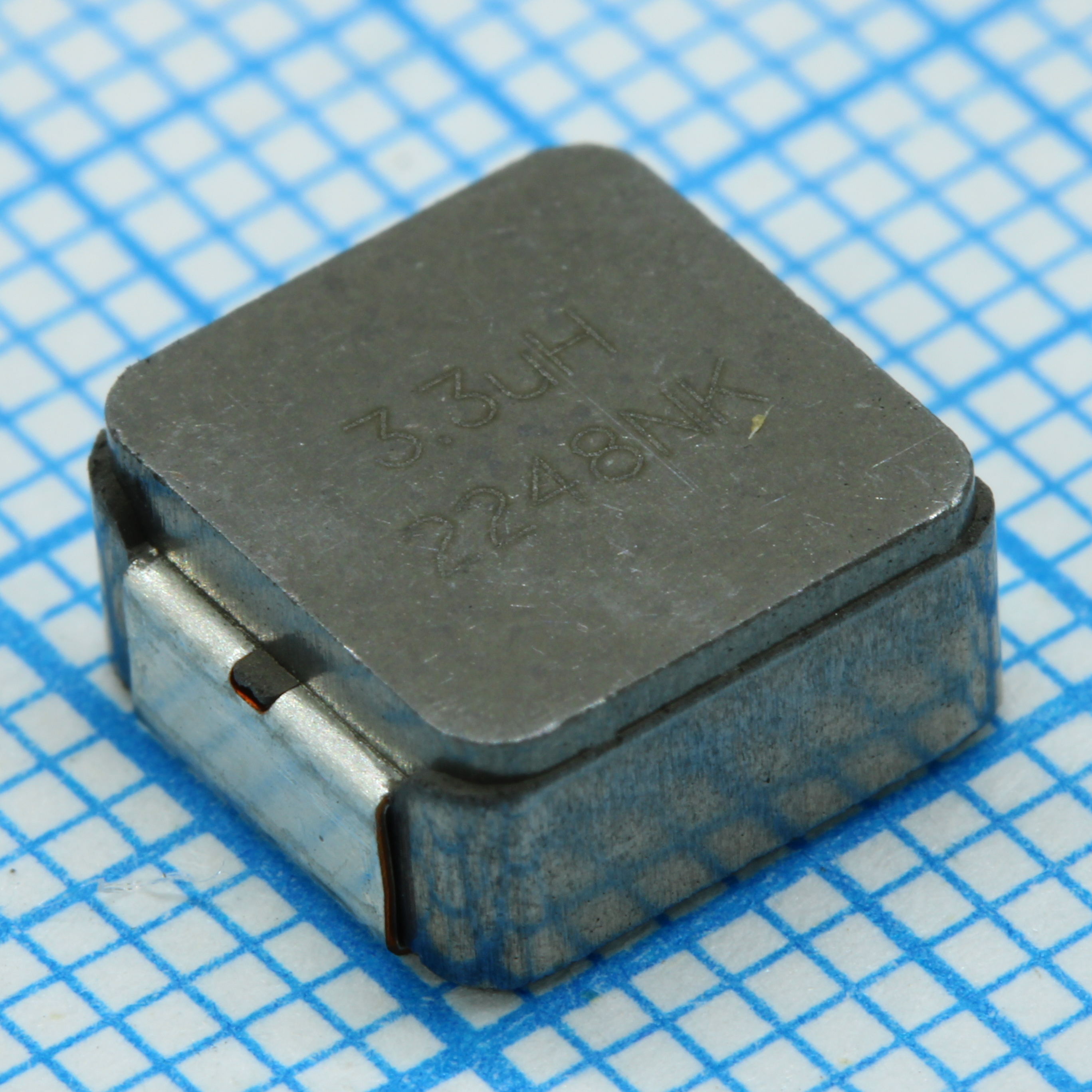 IHLP3232DZER3R3M01 - Индуктивность силовая проволочная 3.3мкГн ±20% 100кГц порошковое железо 9.2A 17.7мОм по постоянному току 3232 лента на катушке