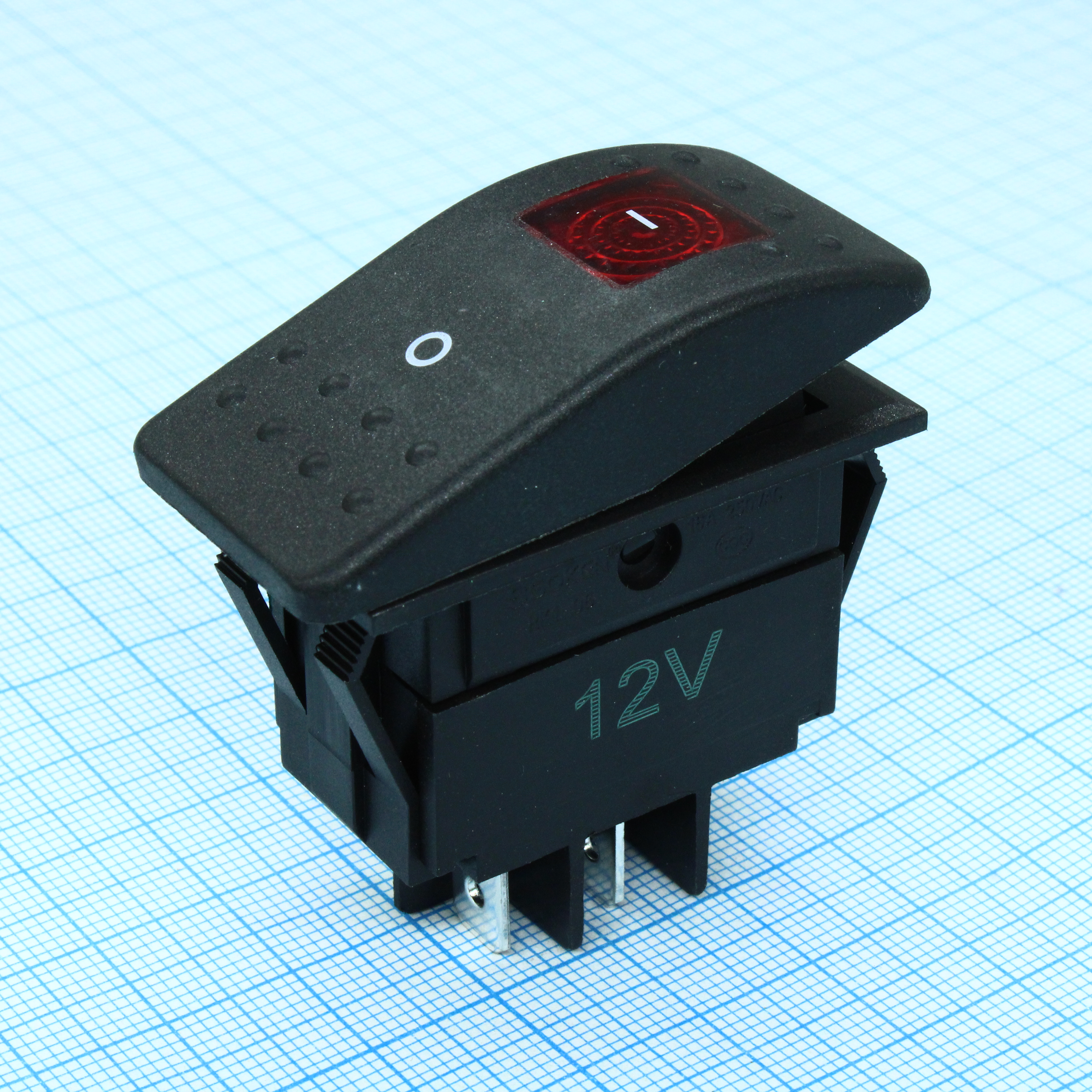 RK1-06N-12V красный - Выключатель клавишный ON-OFF с подсветкой (4c) 35А 12В