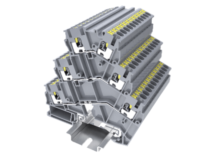 Трехуровневая клемма TPTS2.5-2-PET - Трехуровневая клемма, угловая, нижний ряд с заземлением, тип фиксации провода: push-in, номинальное сечение: 2,5 мм кв., ширина: 5,2 мм, цвет: серый, тип монтажа: DIN 35