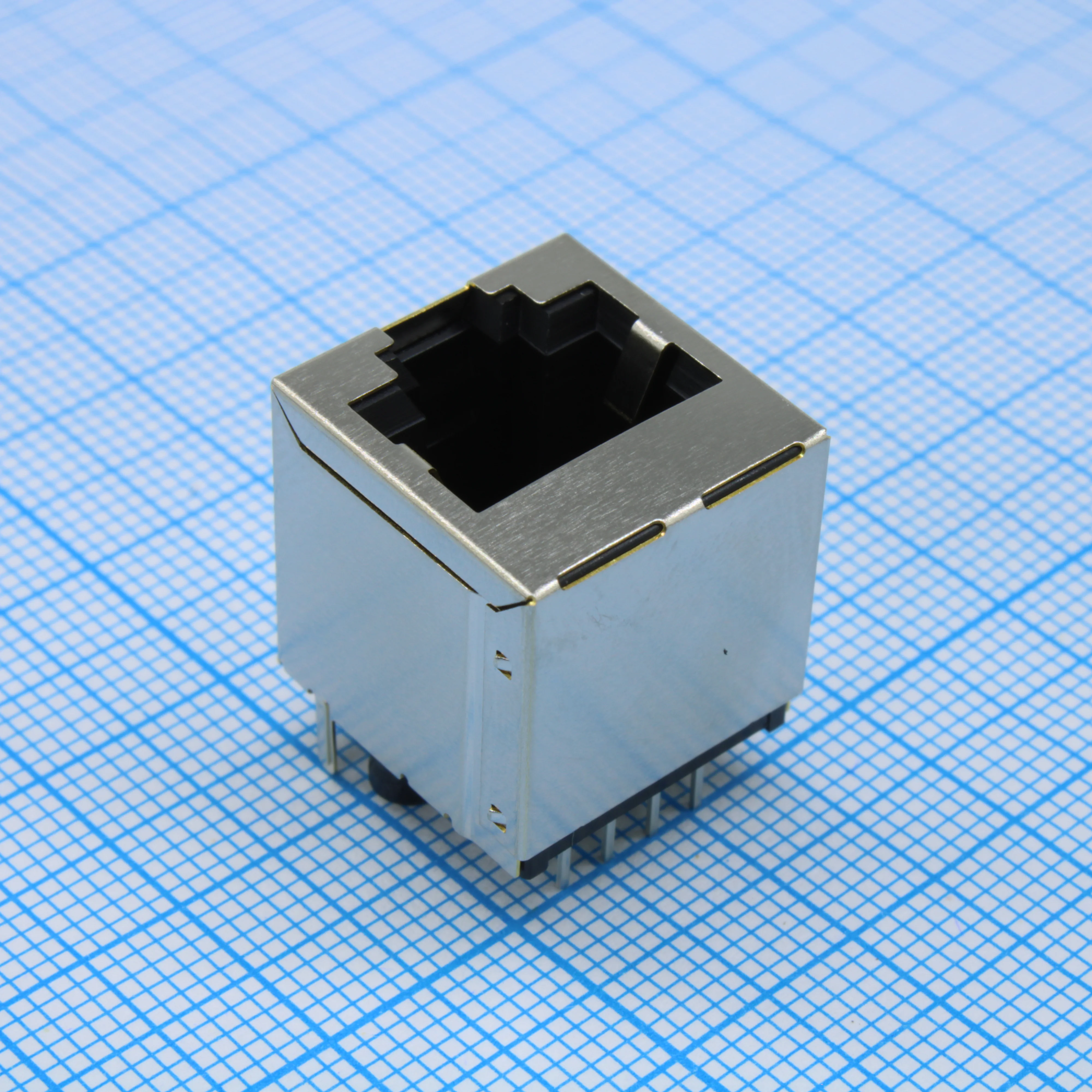 DS1134-07-S8B0P - Разъем экранированный розетка  8P8C RJ-45 (8 контактов) вертикальный на плату