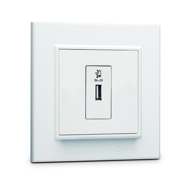 Розетка для зарядного устройства USB KAREA бел. 56001465