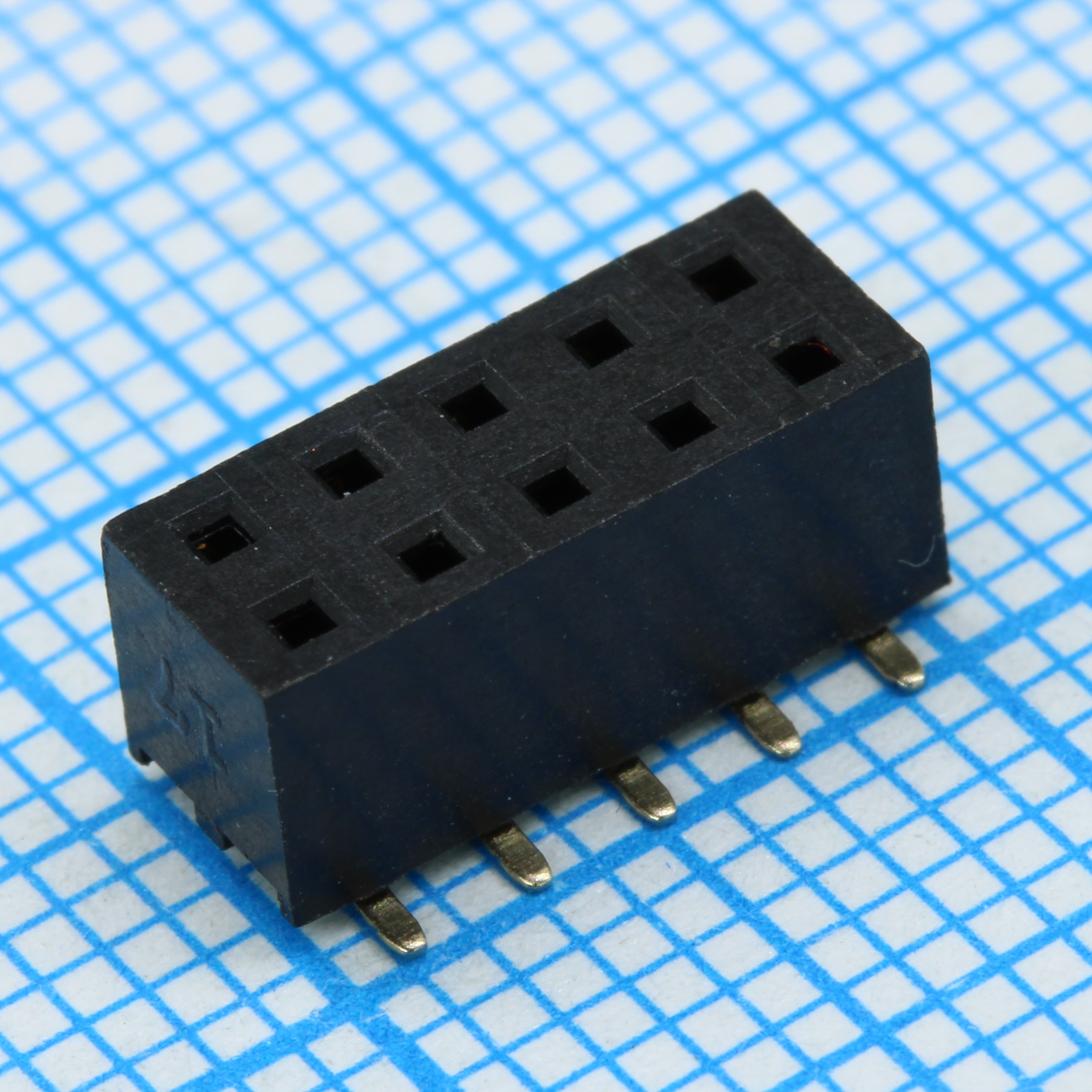DS1026-09-2X5S8BSXBX - гнездо на плату 2 ряда по 5 контактов шаг 2мм smd