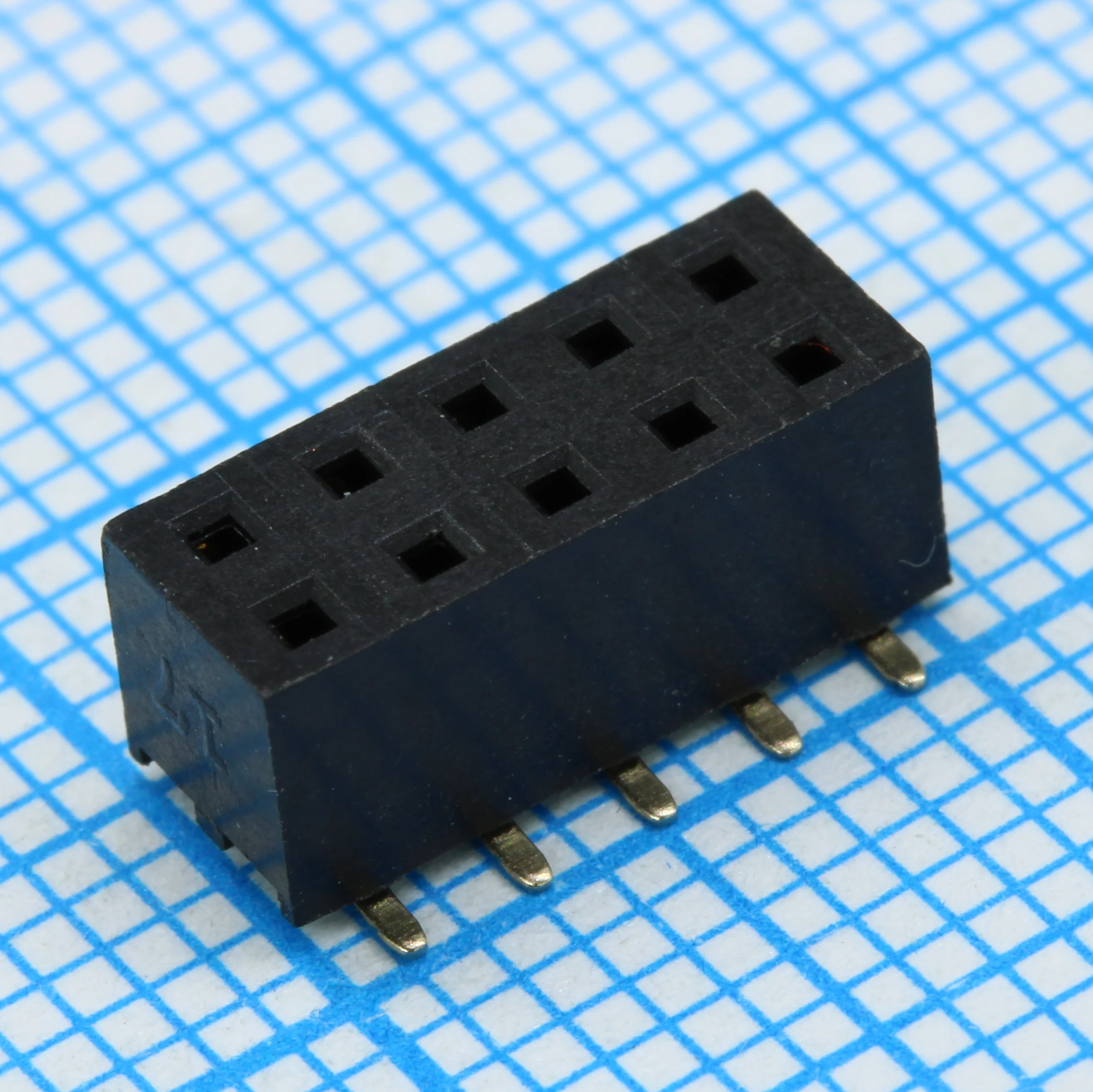 DS1026-09-2X5S8BSXBX - гнездо на плату 2 ряда по 5 контактов шаг 2мм smd