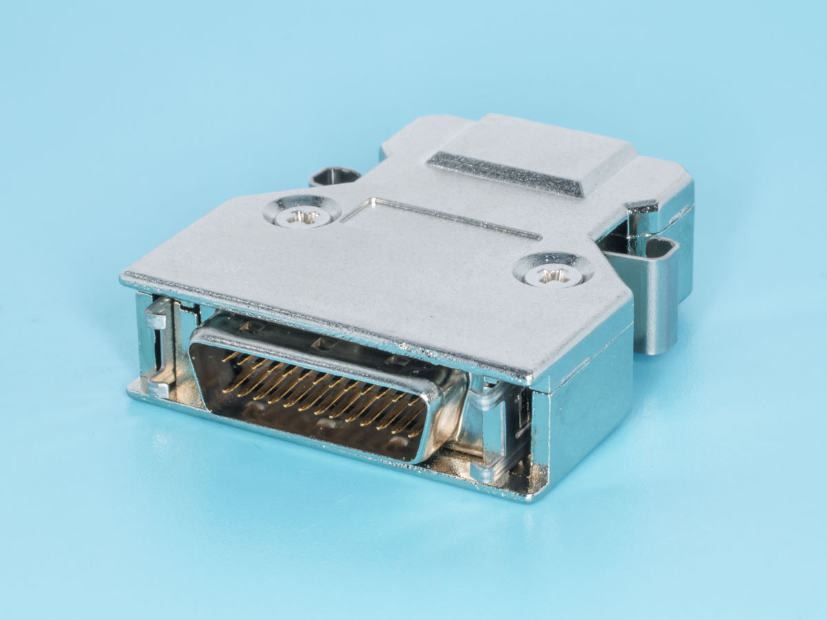 MD-26M - Разъем Micro D-SUB 26 контактов, вилка  на кабель с корпусом, пайка