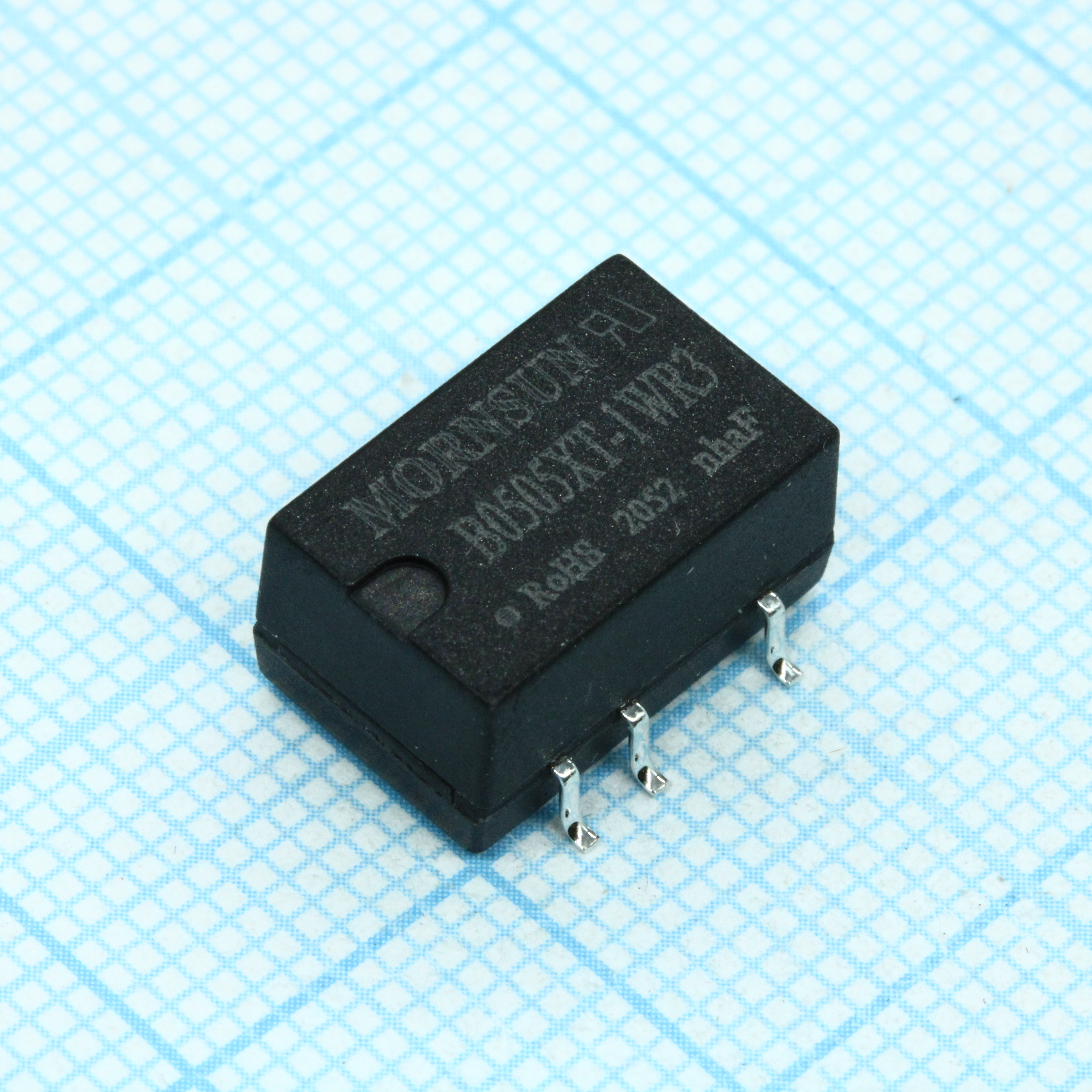 B0505XT-1WR3 - DC/DC преобразователь, 1Вт, вход 4.5-5.5В, выход 5В/200мА