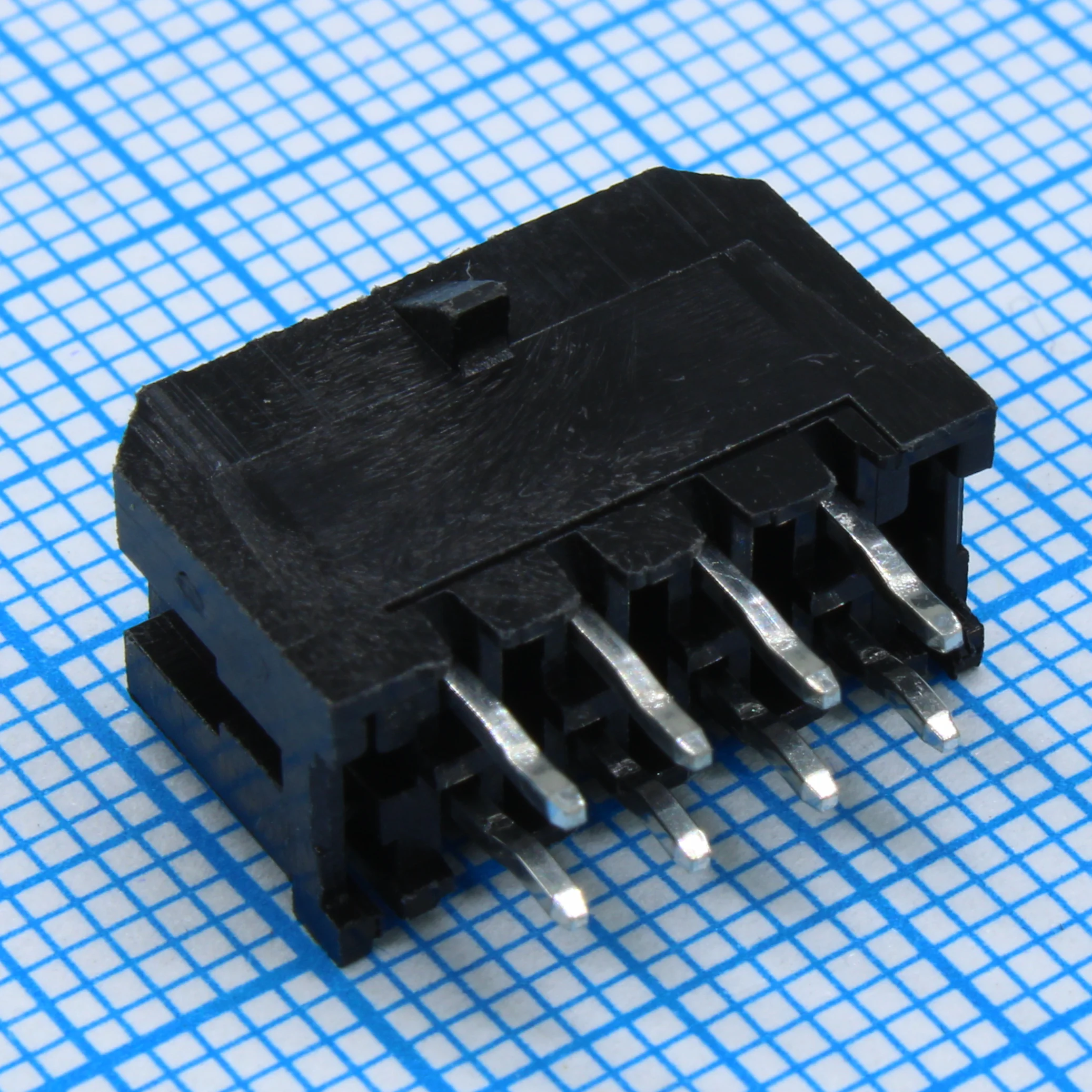 DS1073-04-2X4MVB6 - Разъем низковольтного питания, вилка