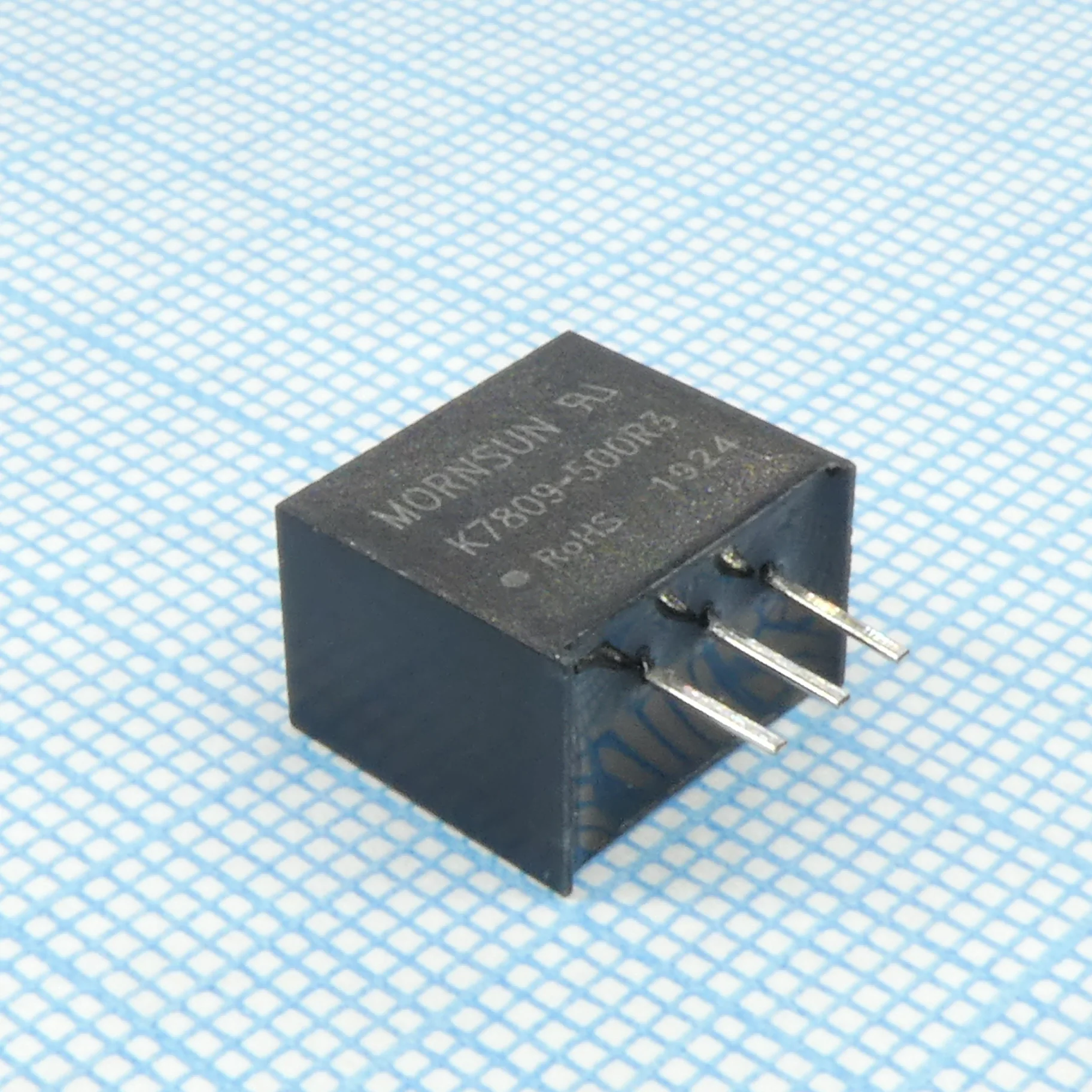 K7809-500R3 - DC/DC преобразователь, 2.5Вт, вход 6.5-36В, выход 9В/500мА
