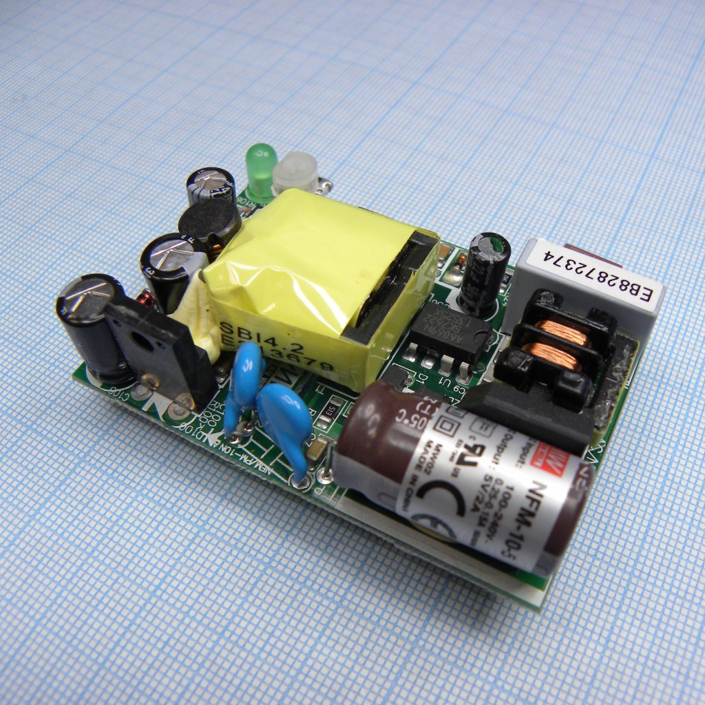NFM-10-5 - AC-DC, 10 Вт, вход 85...264В АС 47...440 Гц, 120...370В DC, выход 5В/2А, рег. вых=±10%Uном, изоляция 4000В АС, на плате 65х45х22мм, -20...+70°С
