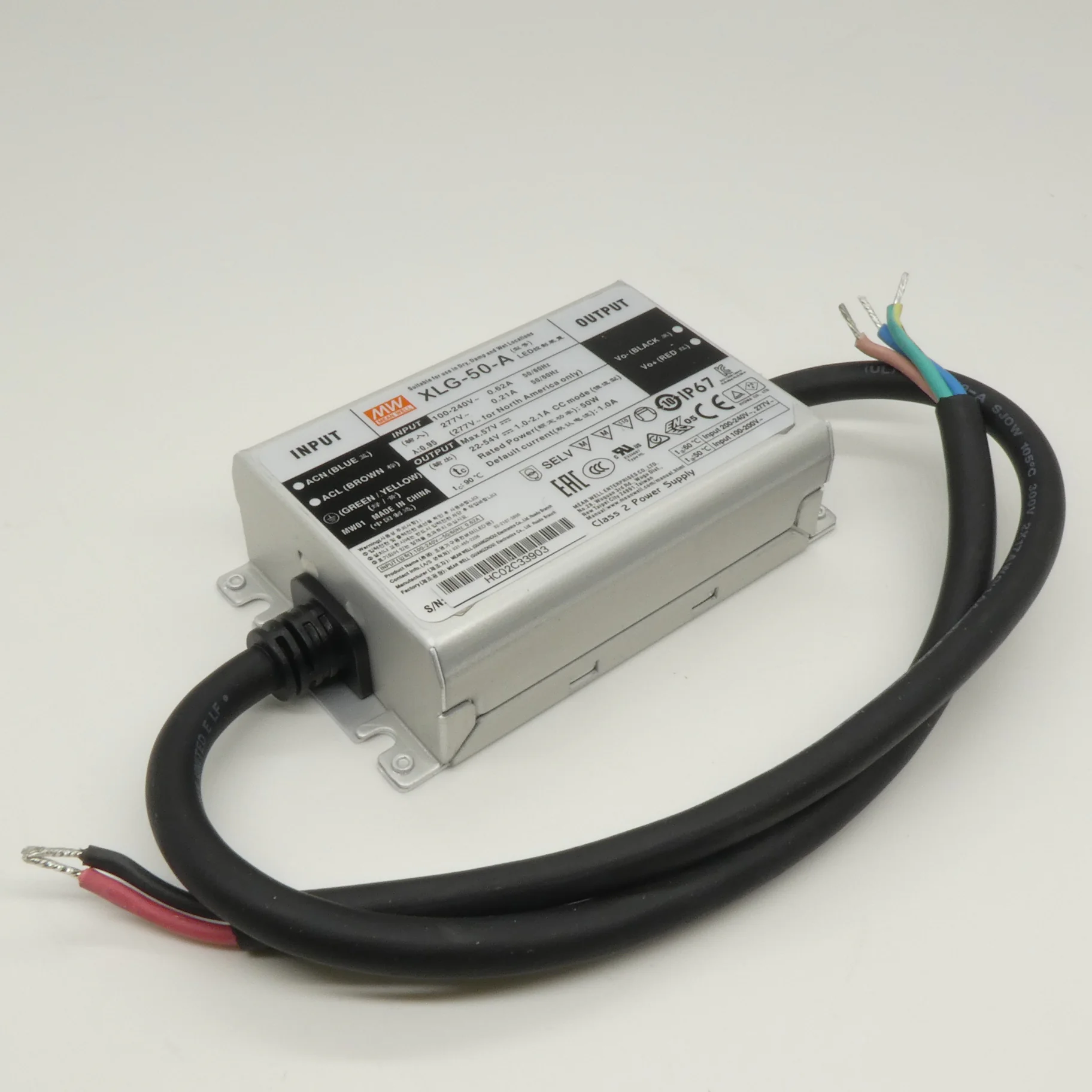 XLG-50-A - AC-DC, 50Вт, стабилизатор тока, IP67, вход 90…305В AC, 47…63Гц, ККМ, выход 530…2100мА/22…54В (режим пост. мощности), изоляция 3750В AC, в кожухе 105х63х30мм, -40…+85°С (корпус), встр. потенциометр